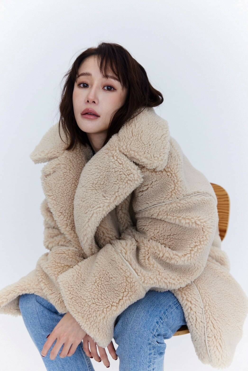 泰迪翻領皮邊外套_AMISSA（杏）