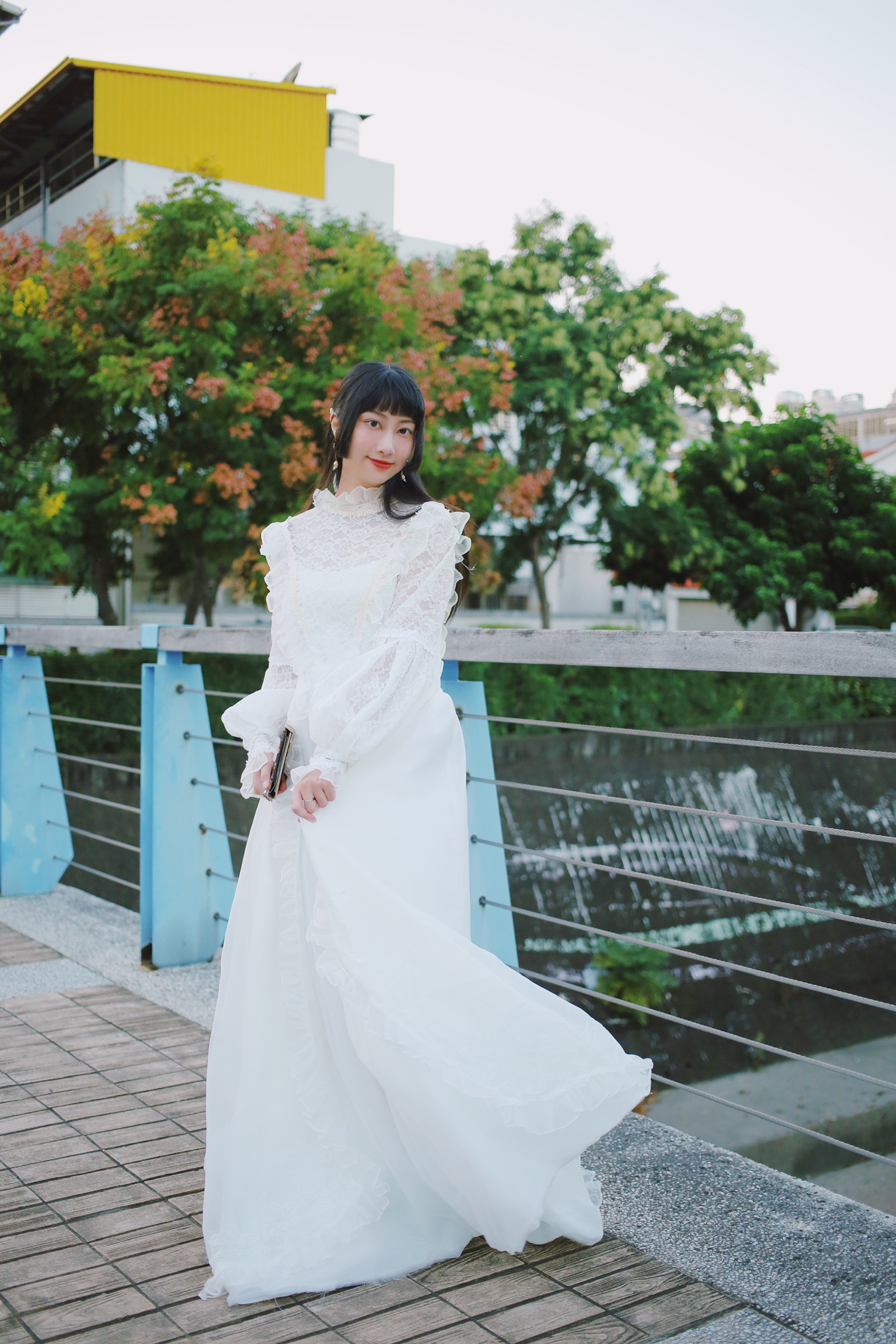 Vintage Wedding Dresses /蕾絲荷葉邊風琴褶袖古董拖襬婚紗