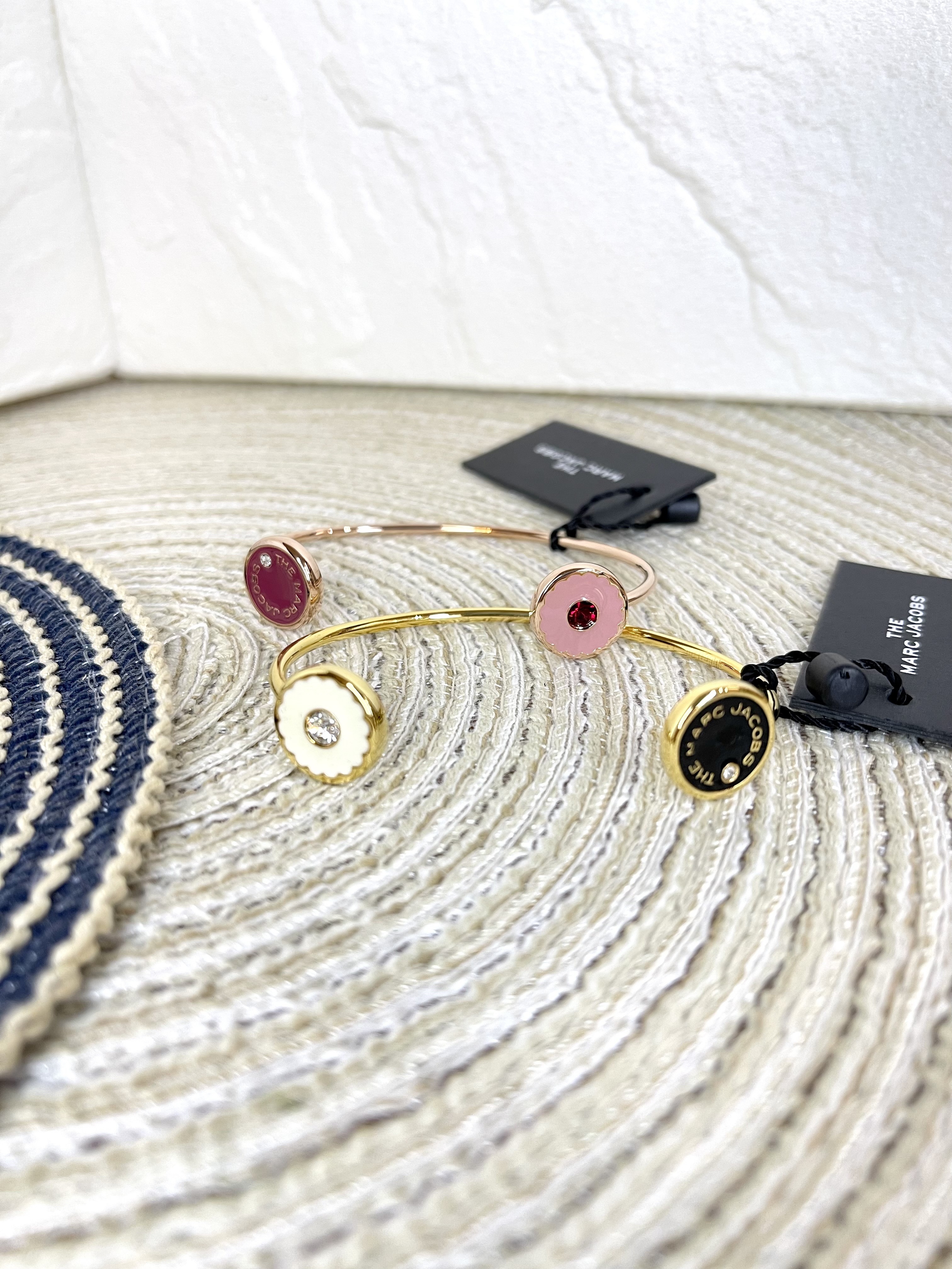 Marc Jacobs Circle Logo Bangle with stud