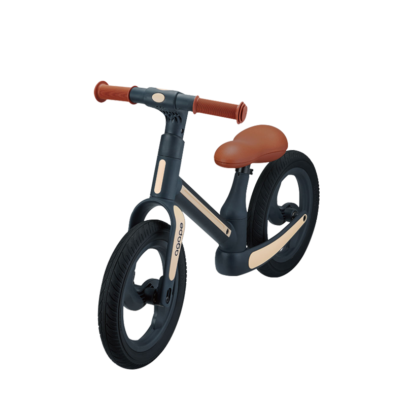 ▲Agapebaby Skyler 折疊滑步車