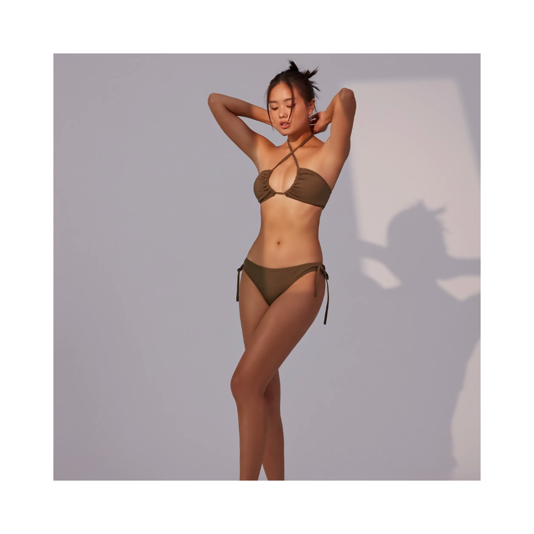 ▲LeReve AIRise 綁帶兩穿平口泳衣 海藻棕