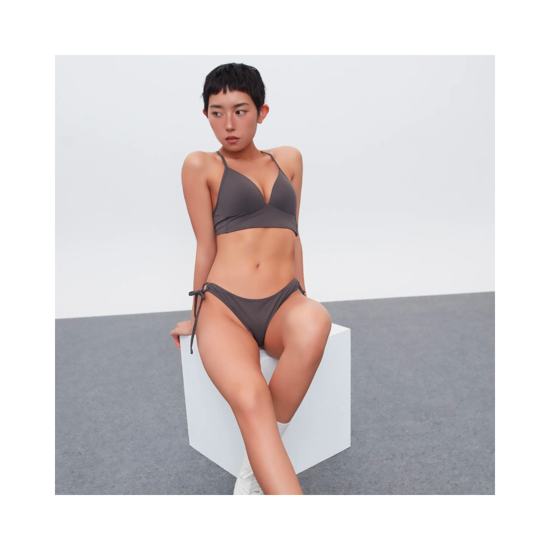 ▲LeReve AIRise 綁帶馬甲式空氣比基尼 潮汐灰