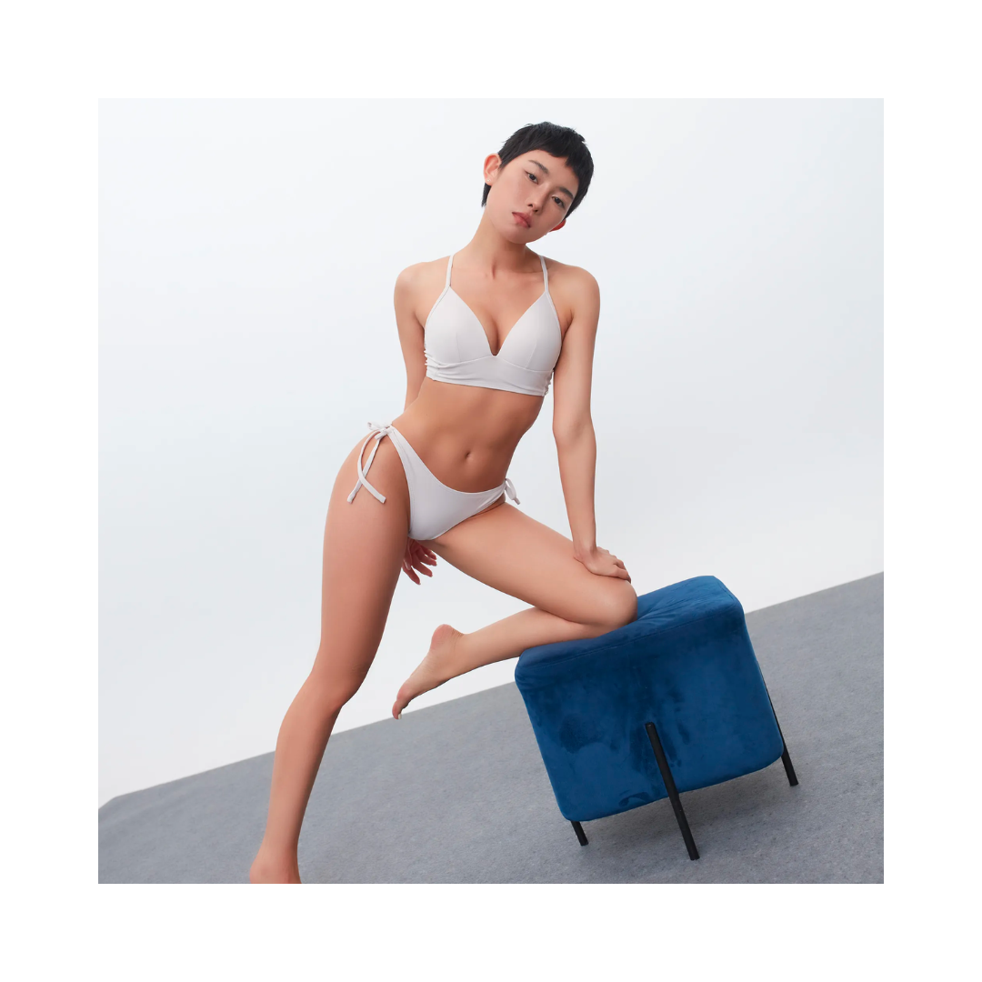 ▲LeReve AIRise 綁帶馬甲式空氣比基尼 海岩白