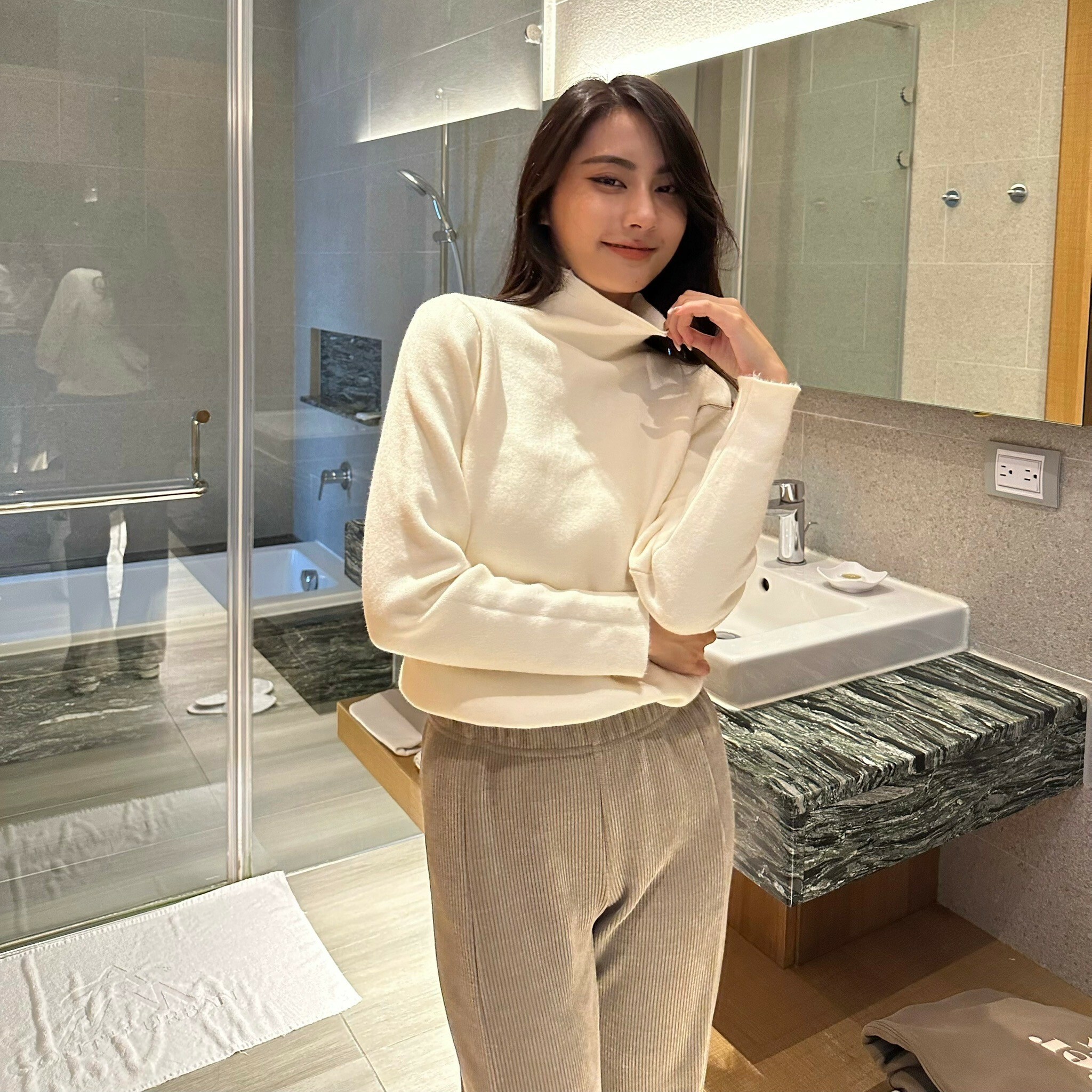 立領無接縫內刷毛上衣