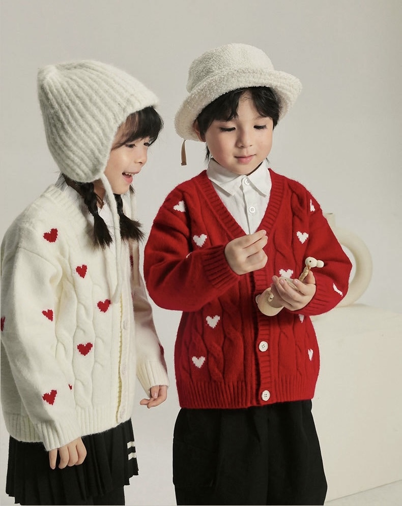 喜氣綿綿愛心針織外套