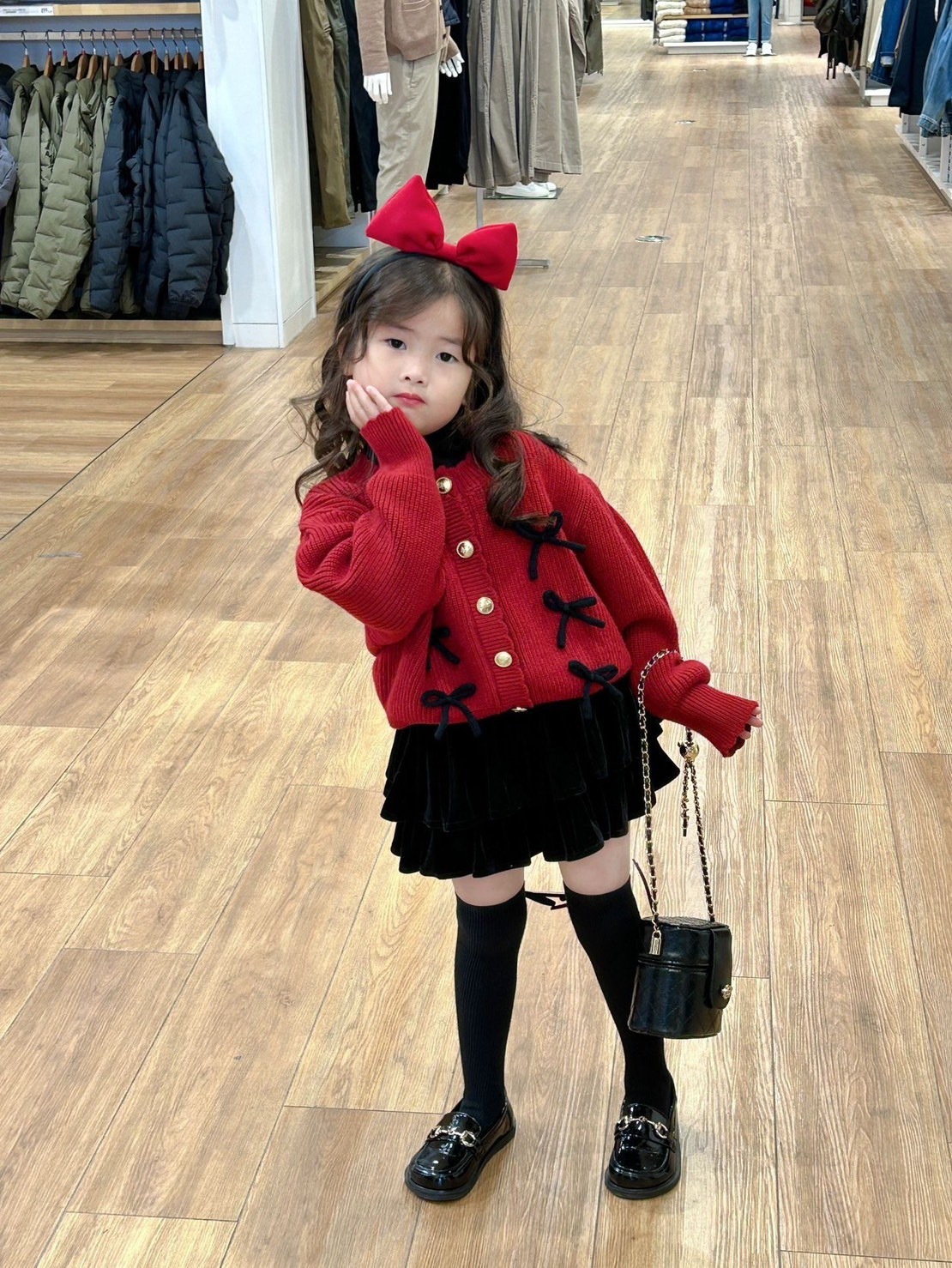 恭喜恭喜紅色蝴蝶結外套/黑色絲絨裙