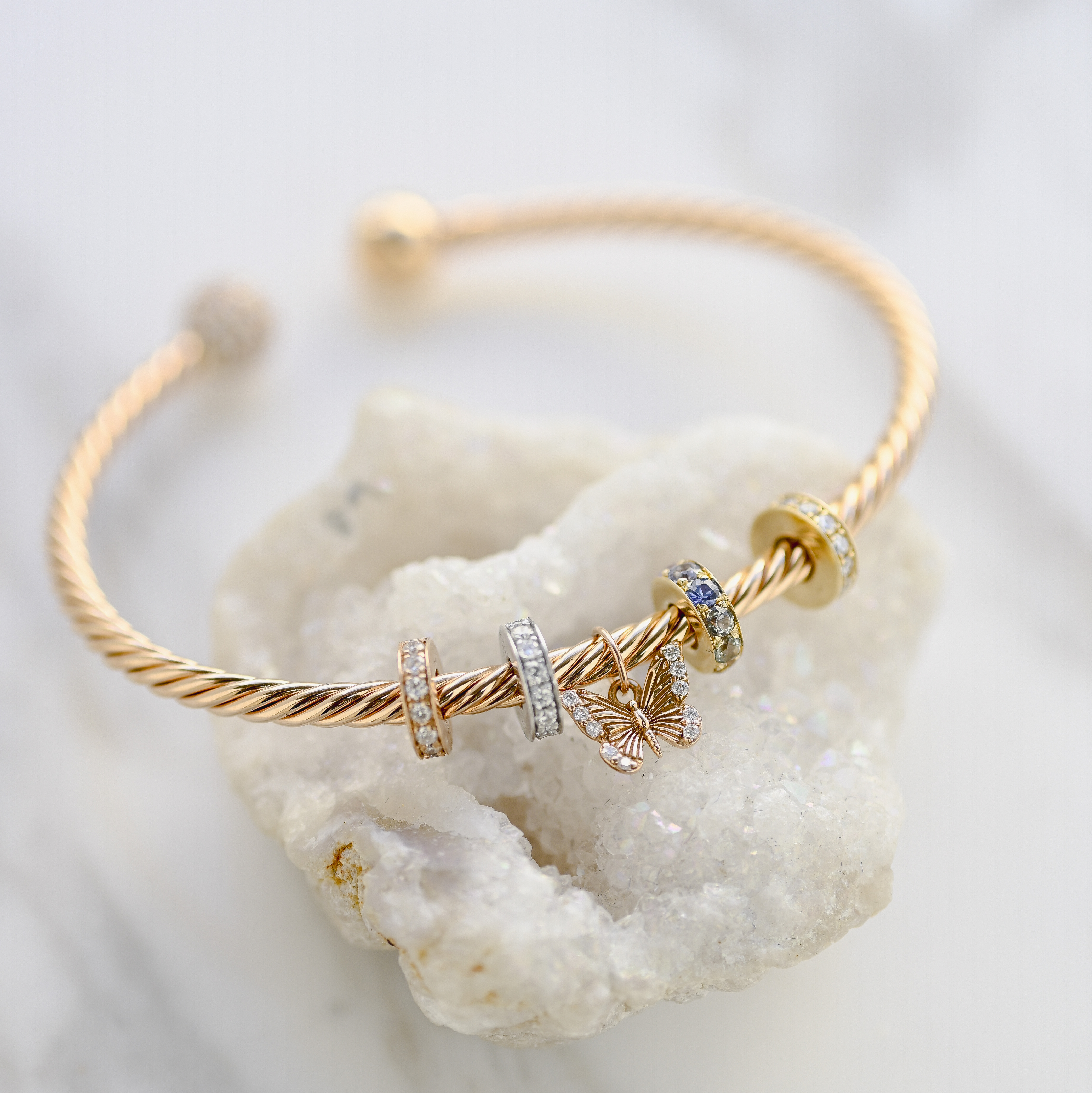 18K llavero Diamond Bangle