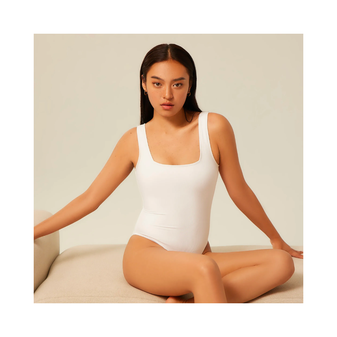 ▲LeReve AIRise 復古方領空氣連身泳裝 山茶花