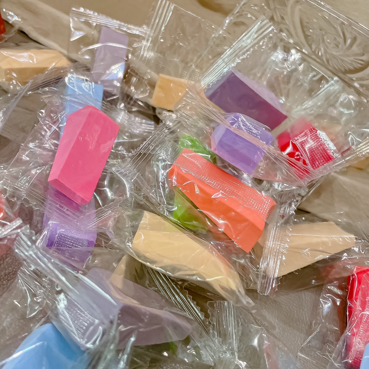 【新品上市】無痕漸層神器拍拍海綿 (黑/白/奶黃/咖啡)