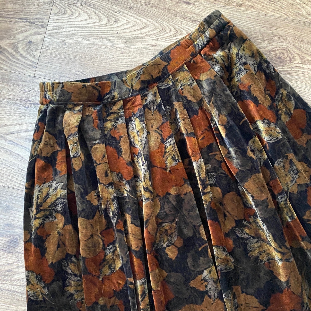 日本製啡色秋日感絲絨半身裙