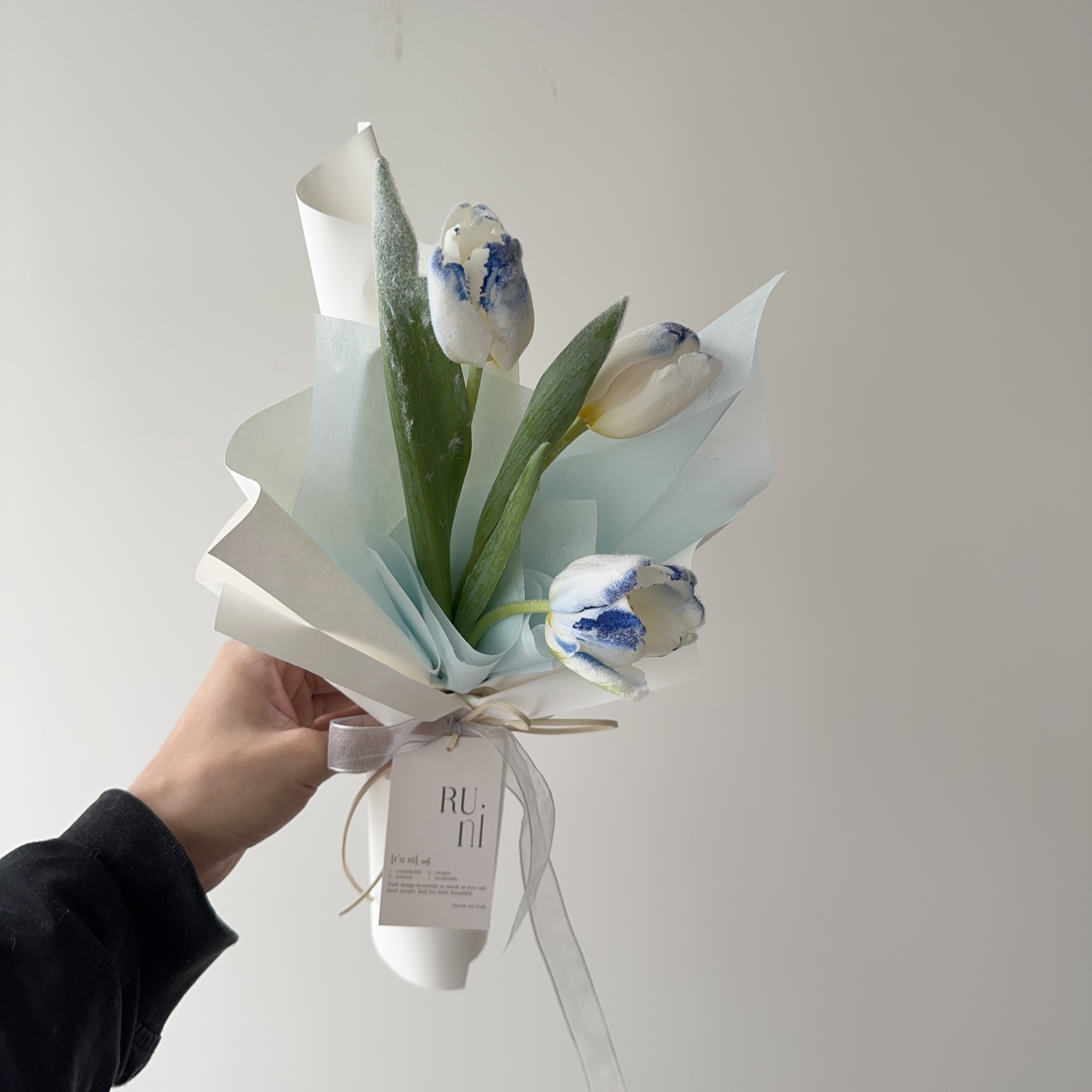 聖誕雪花鬱金香花束🎄❄️（可選不同尺寸）