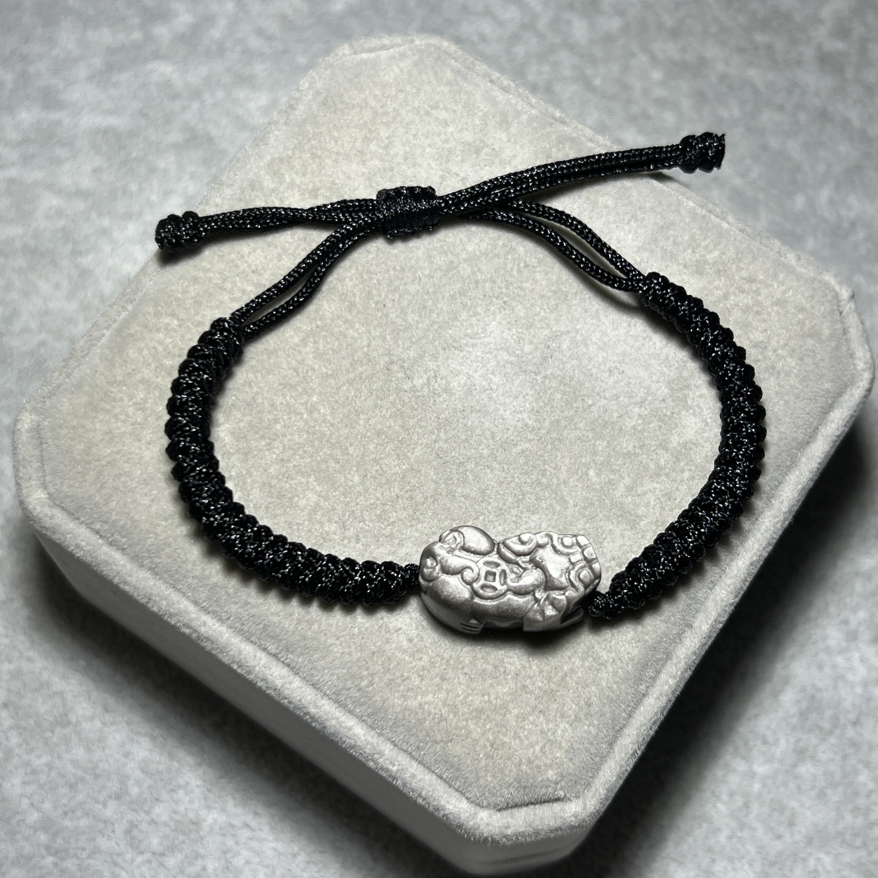 金曜石 / 銀曜石貔貅手繩