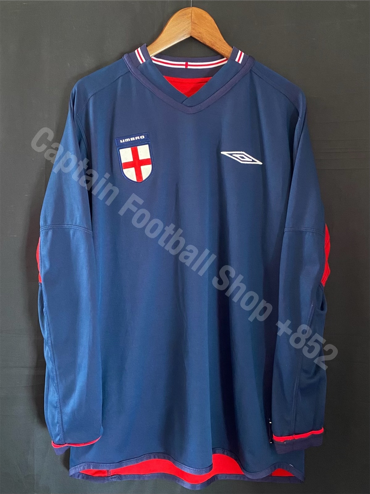 England 2002 FIFA World Cup Umbro Away L/S shirt #7 BEC