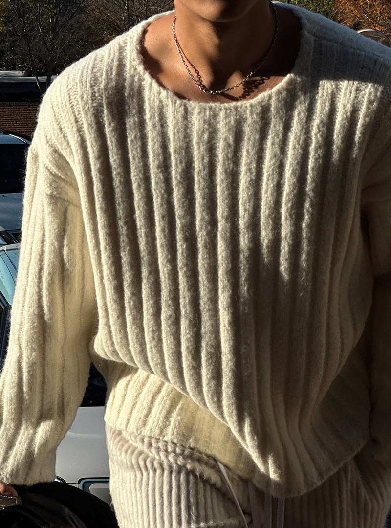 寬版豎紋短款針織衫上衣