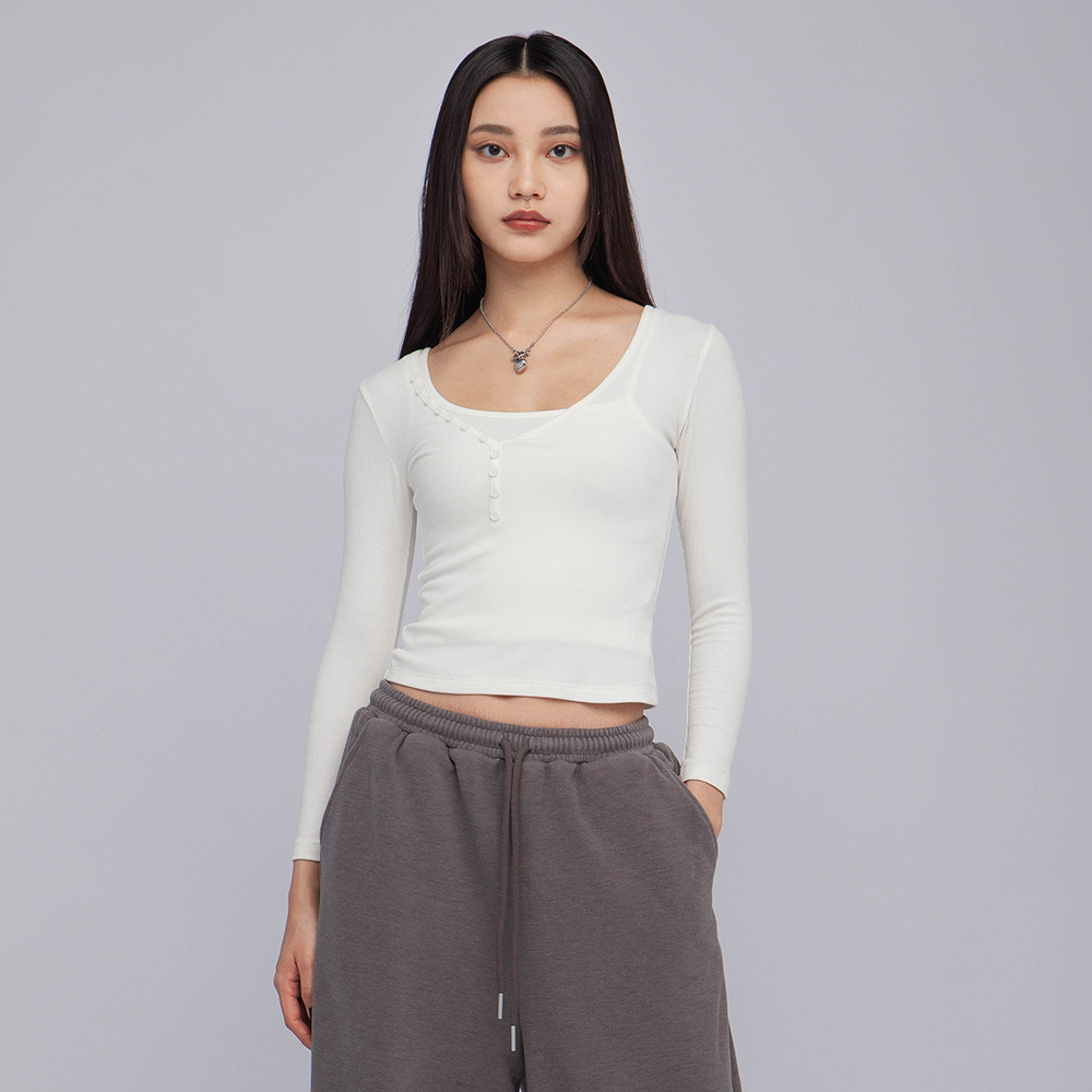 柔軟V領排扣兩件式上衣(-50%)