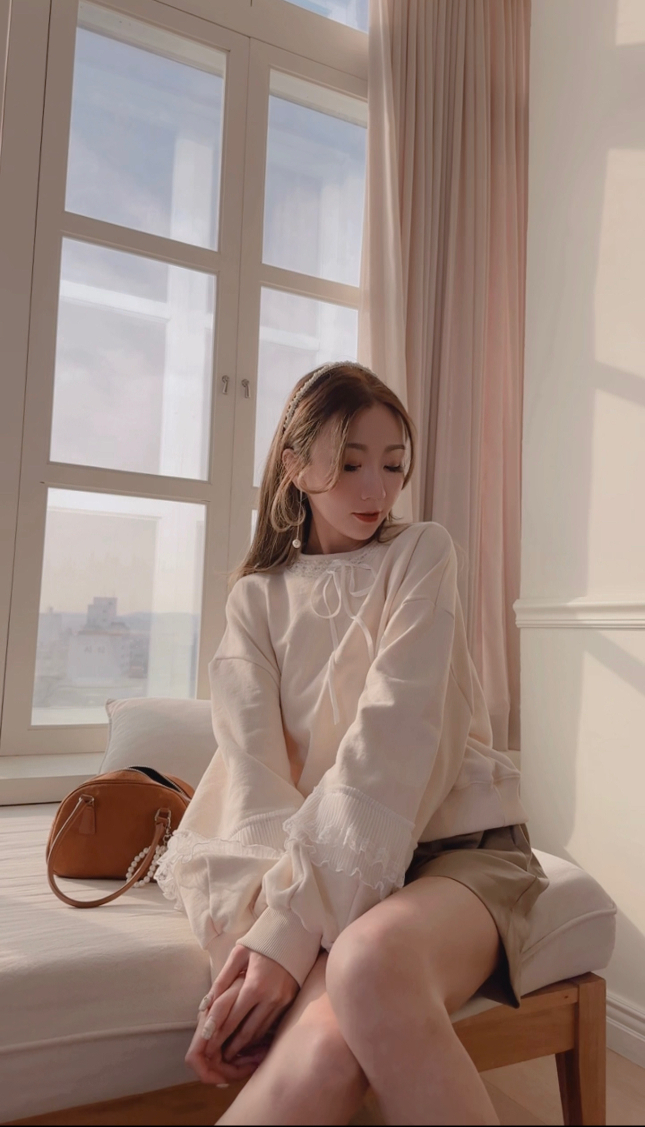 *MADE BY BJ2 SERIES* CREAMY WHITE LACIE PREPPY SWEATER