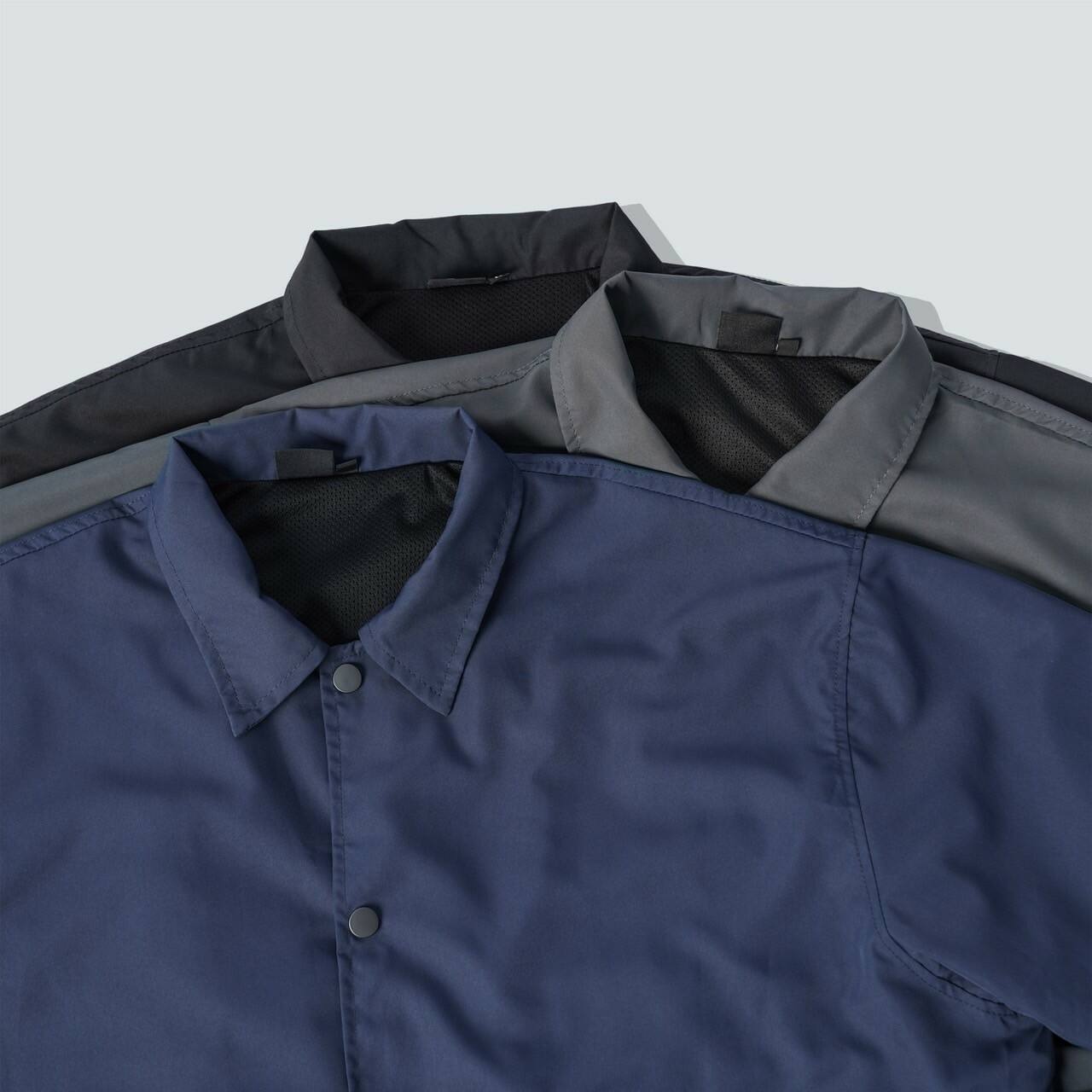 #1031 防潑水寬鬆教練外套領口細節照