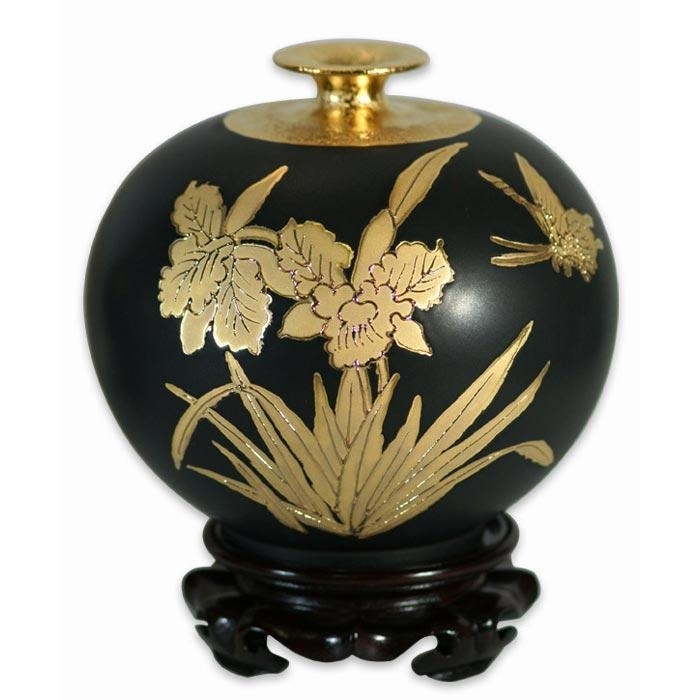 阿威的藏寶箱＊【瓷器台華窯--鎏金金雕花瓶高34公分臺華窯外雕為
