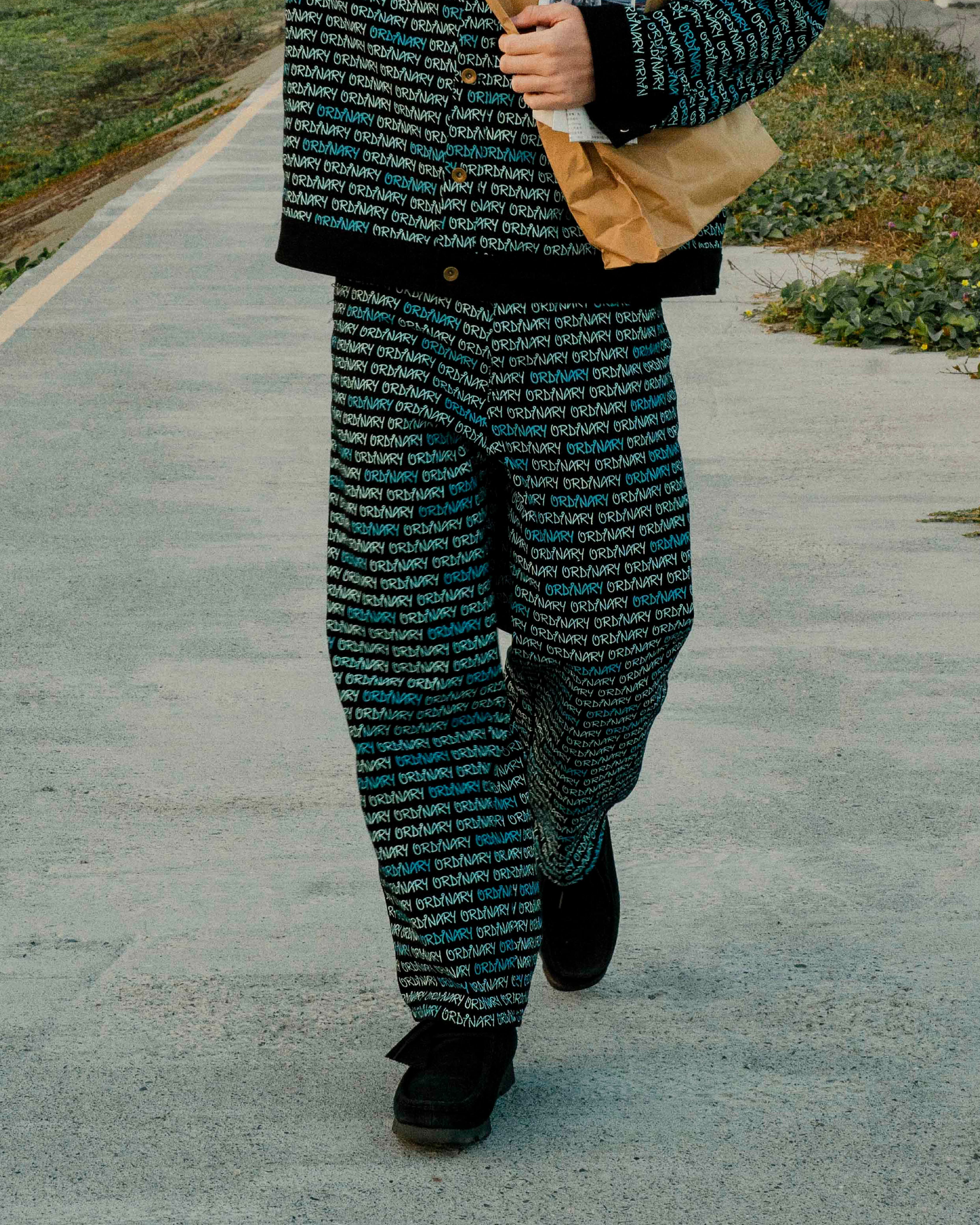 ORDINARY 斜紋滿版LOGO工作套裝 褲子