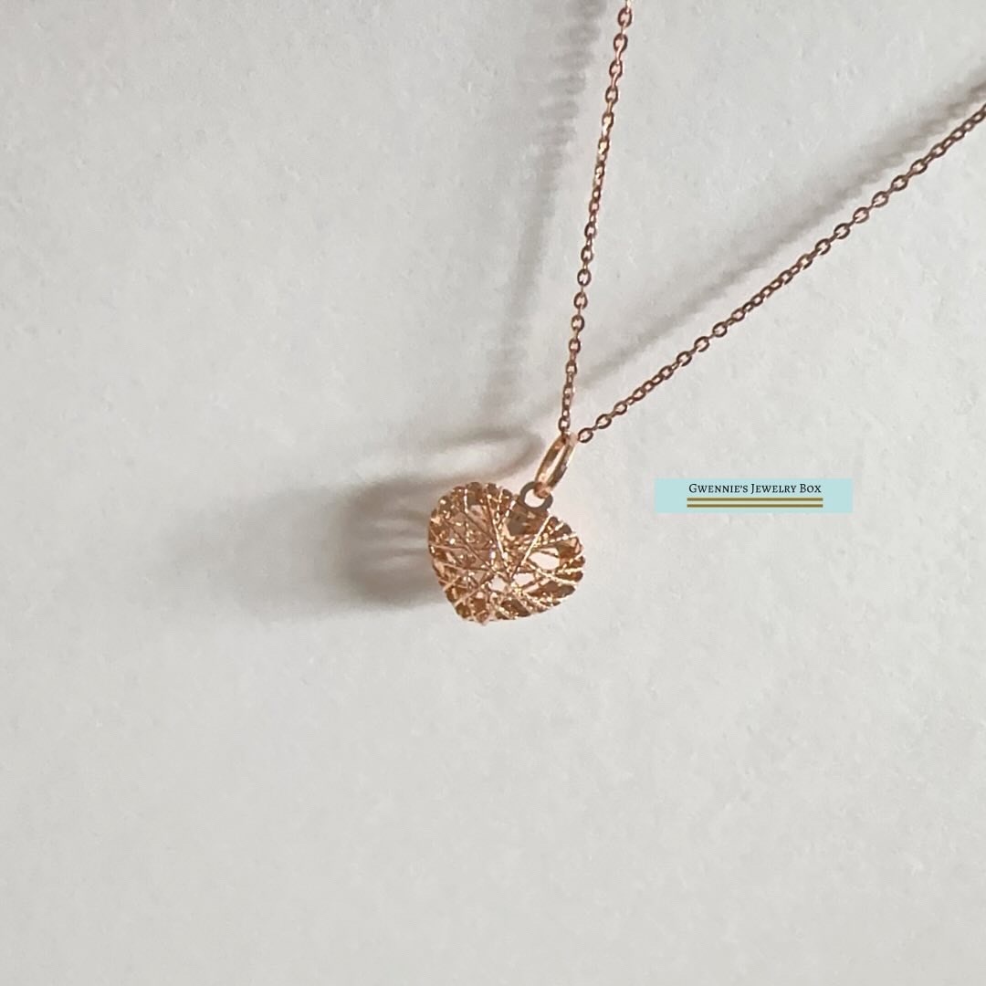 簍空愛心造型項鍊