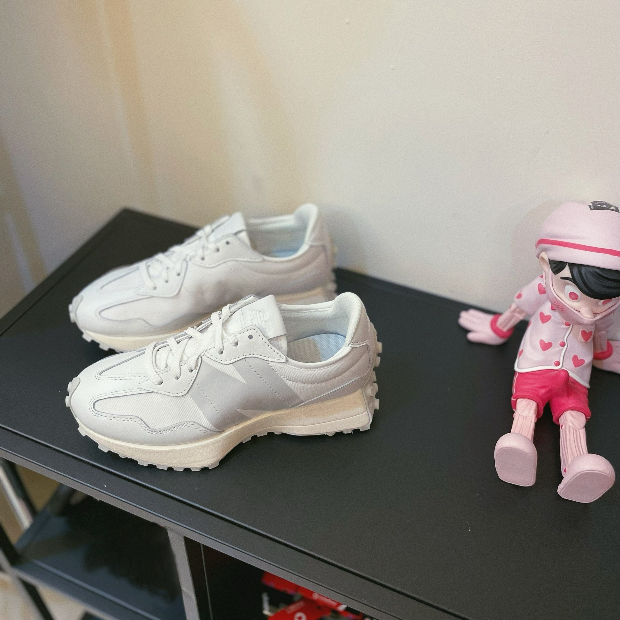 New Balance 327 月光白 歐洲限定 白絲綢 海鹽 WS327JW1