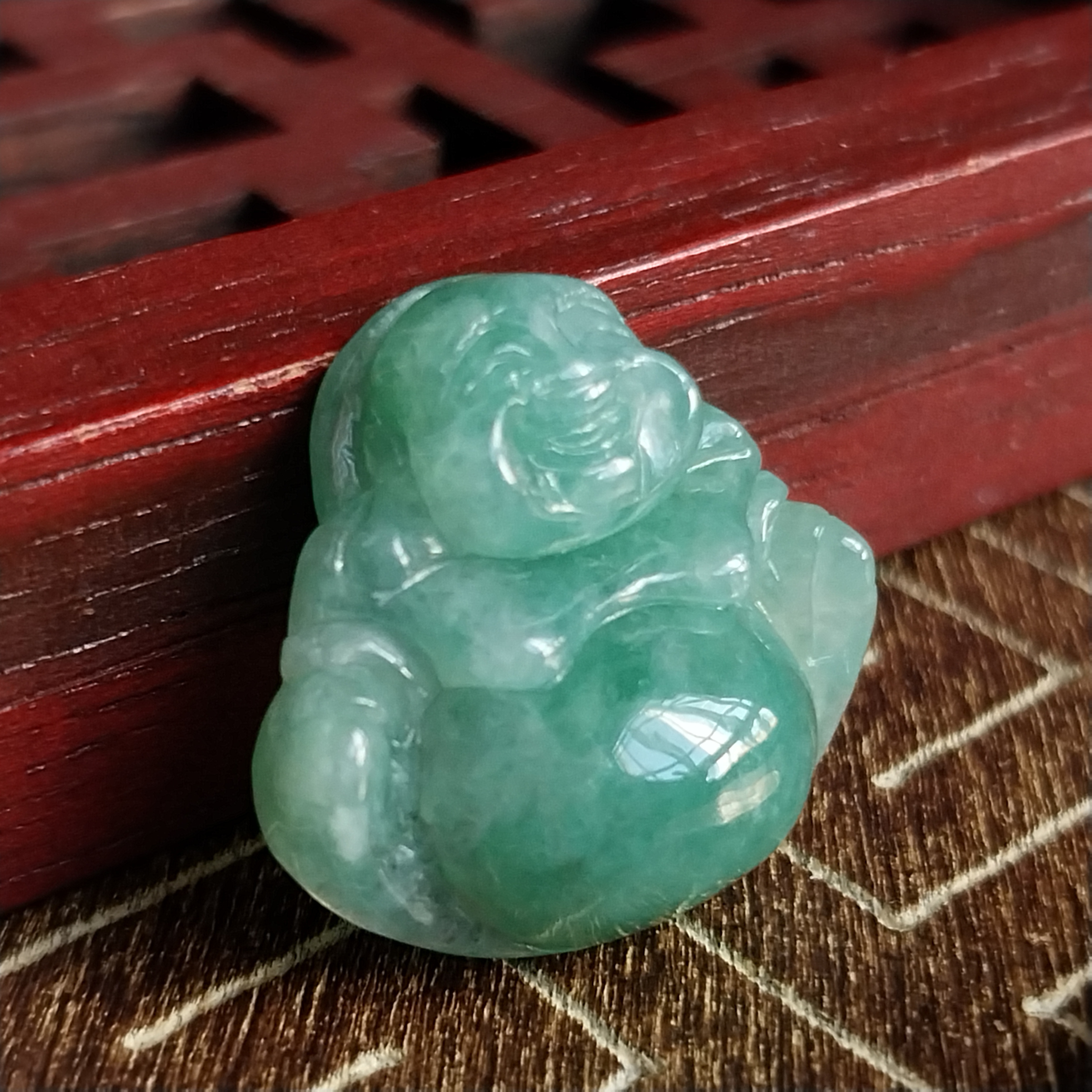 J2190 冰陽綠小笑佛