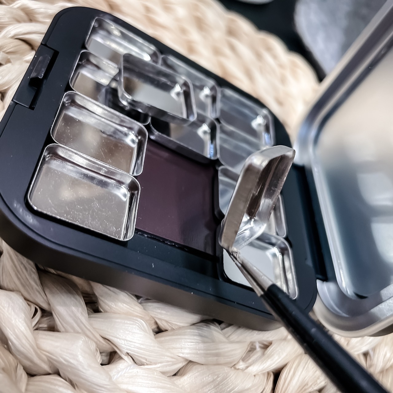 【新品上市】磁吸款凝膠分裝調色盤12格