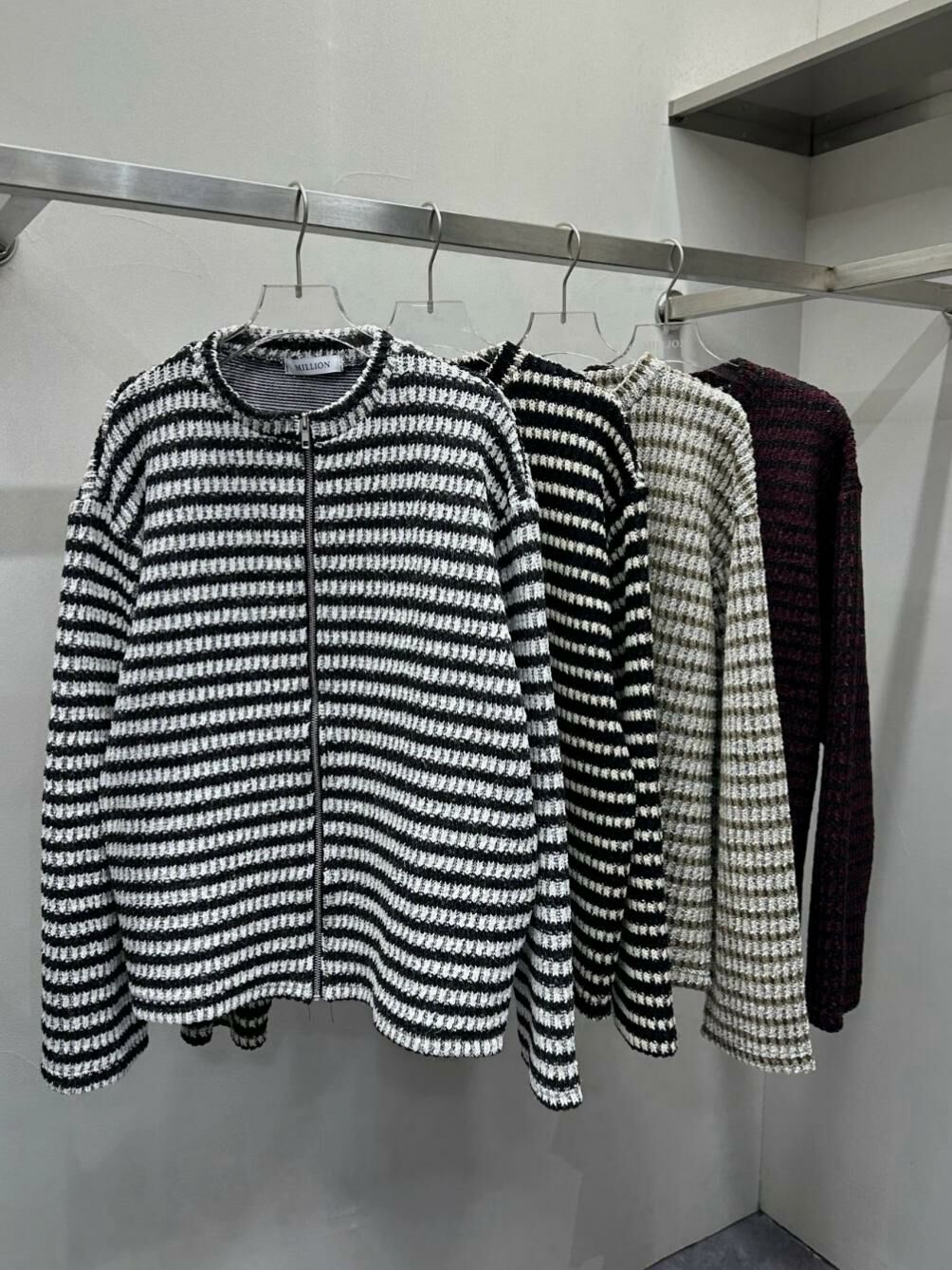 圓領橫紋拉鍊外套 Million-001JK