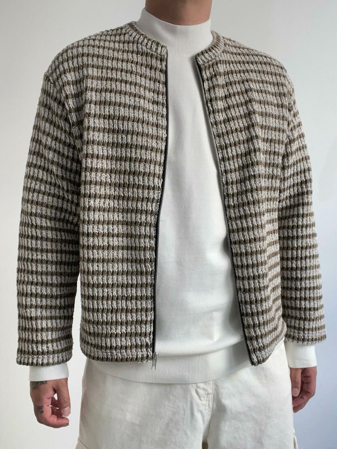 圓領橫紋拉鍊外套 Million-001JK