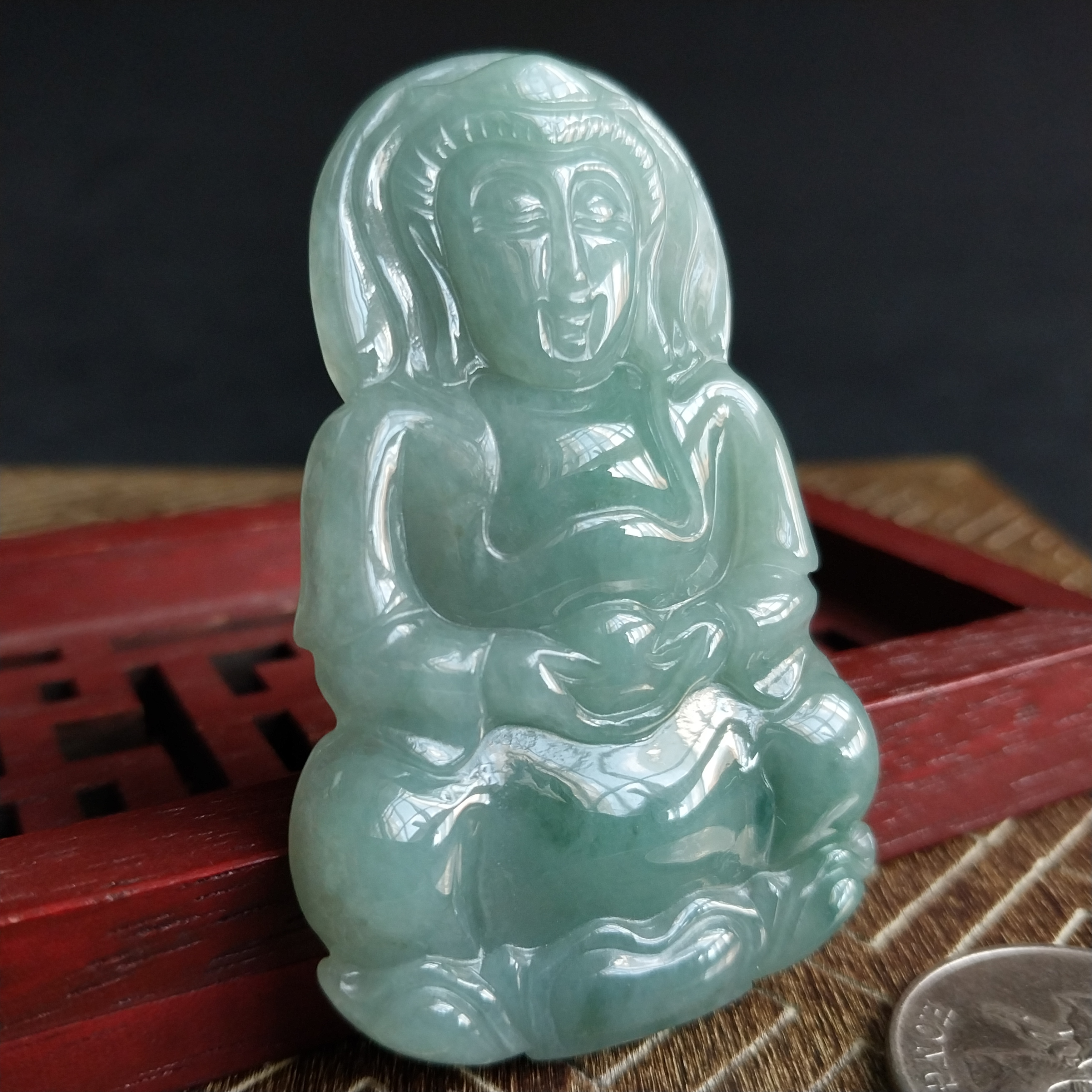 J2146 冰綠坐蓮觀音吊墜