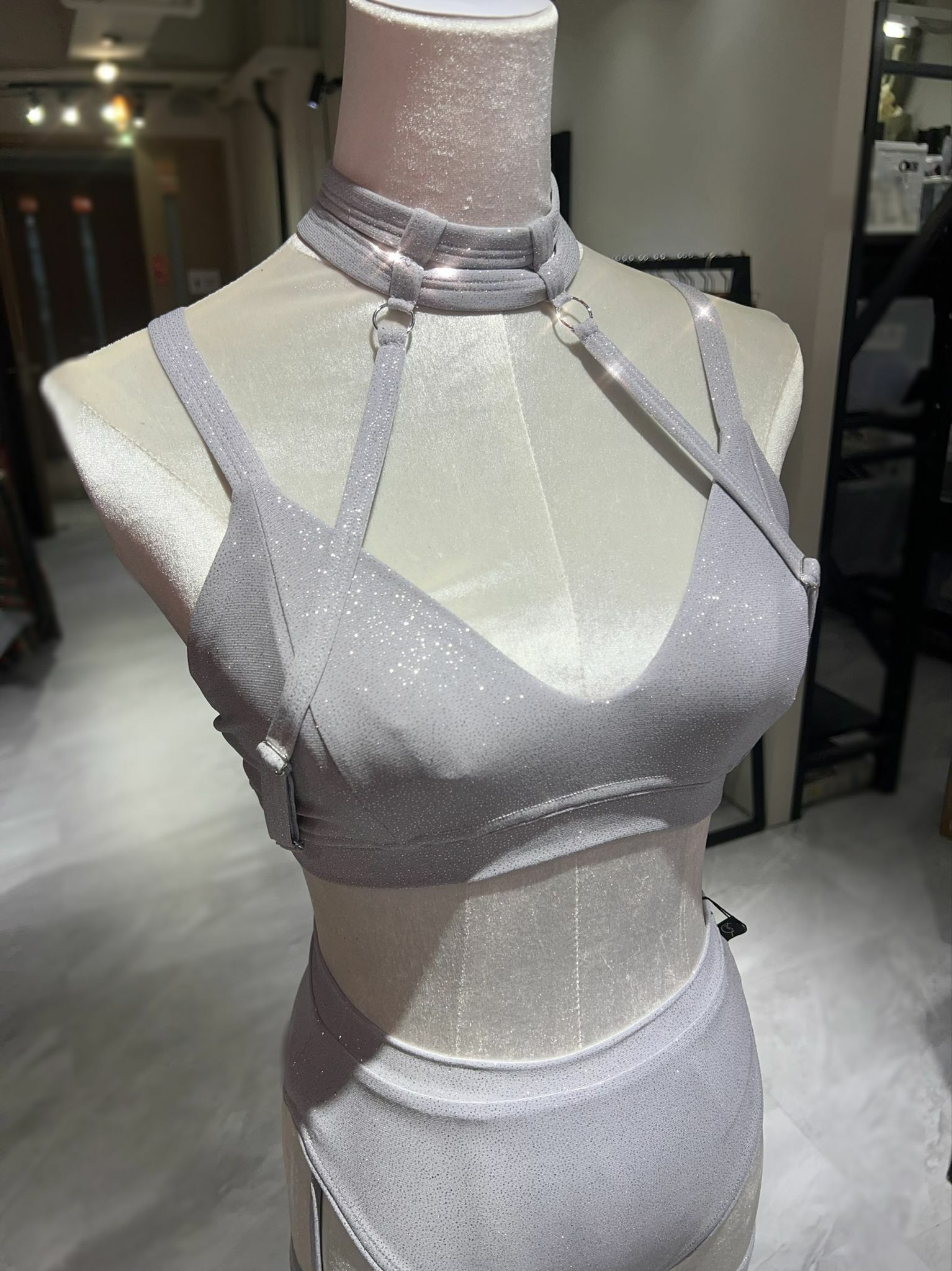 GLITTERY SPOOKY SET-LIGHT GREY