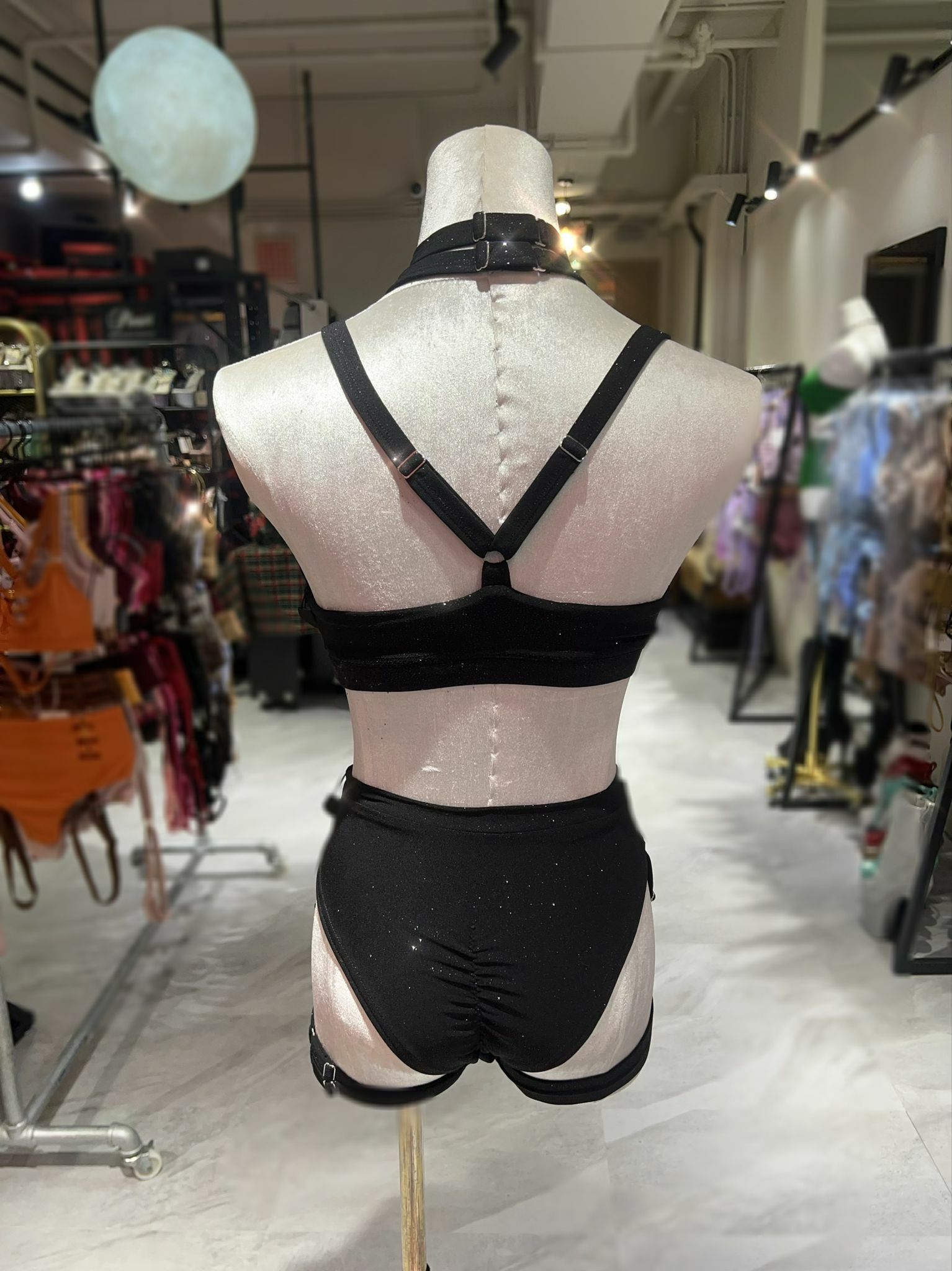 GLITTERY SPOOKY SET-BLACK