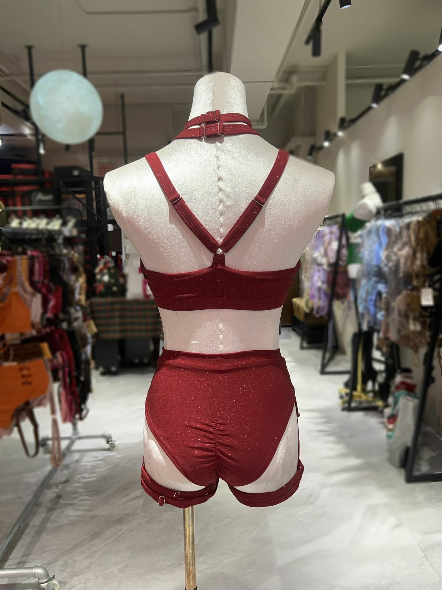 GLITTERY SPOOKY SET-WINE