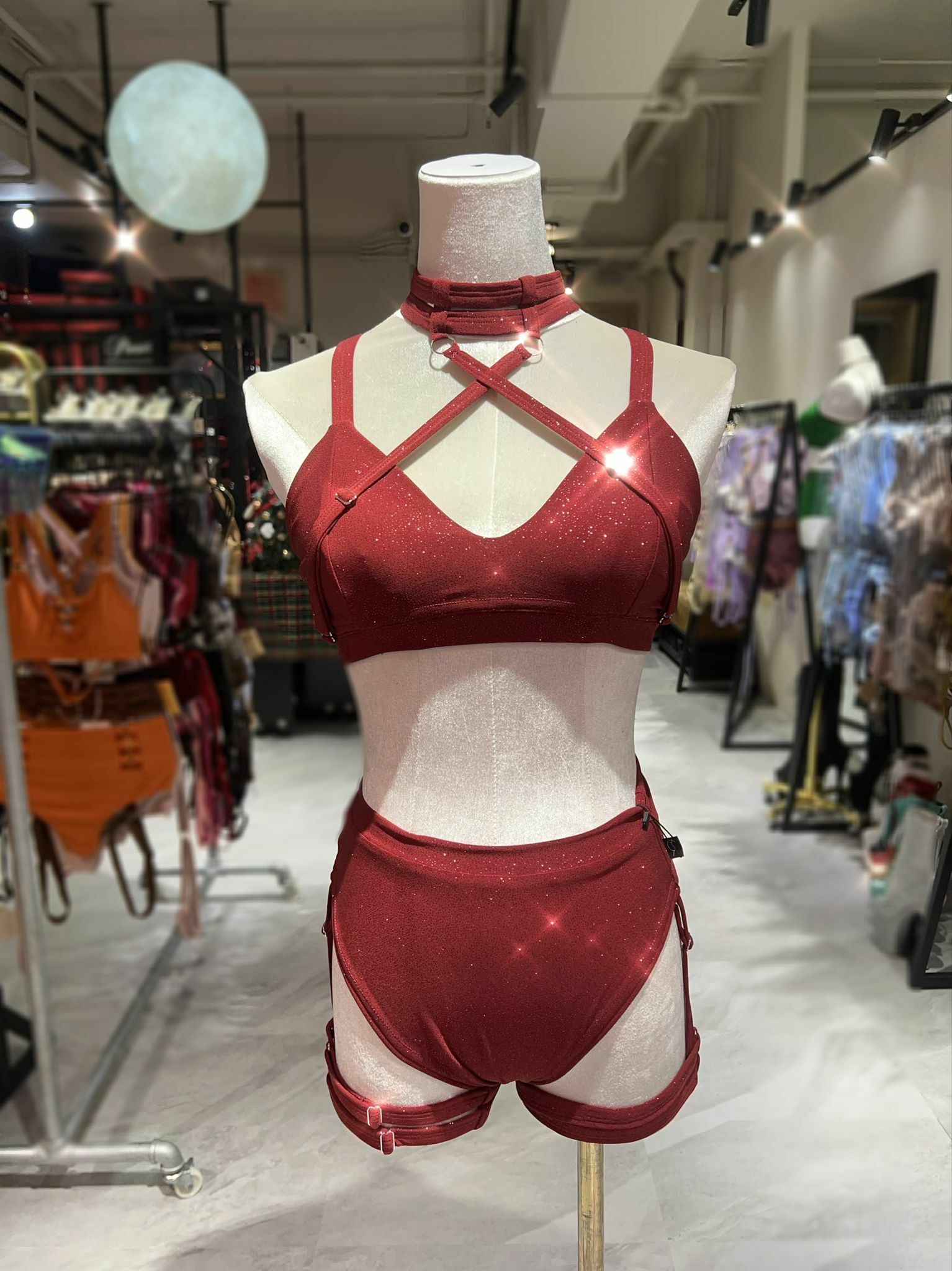 GLITTERY SPOOKY SET-WINE