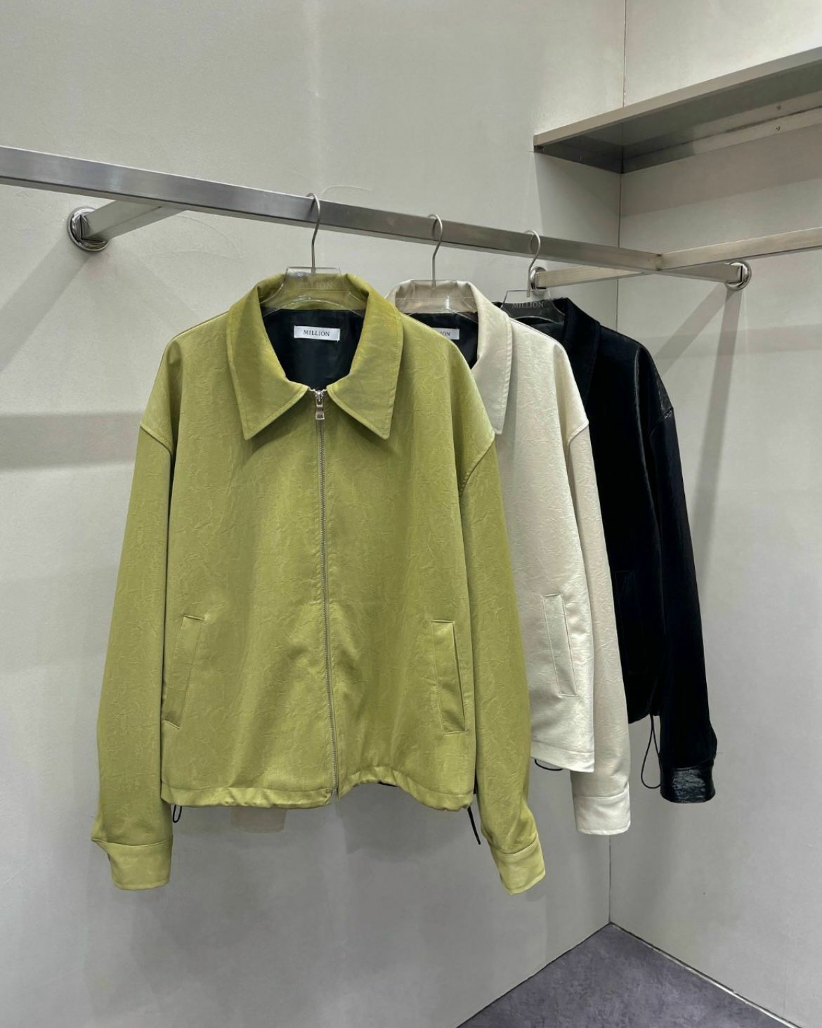 淨色反領暗紋拉鍊合成皮褸 Million-005JK