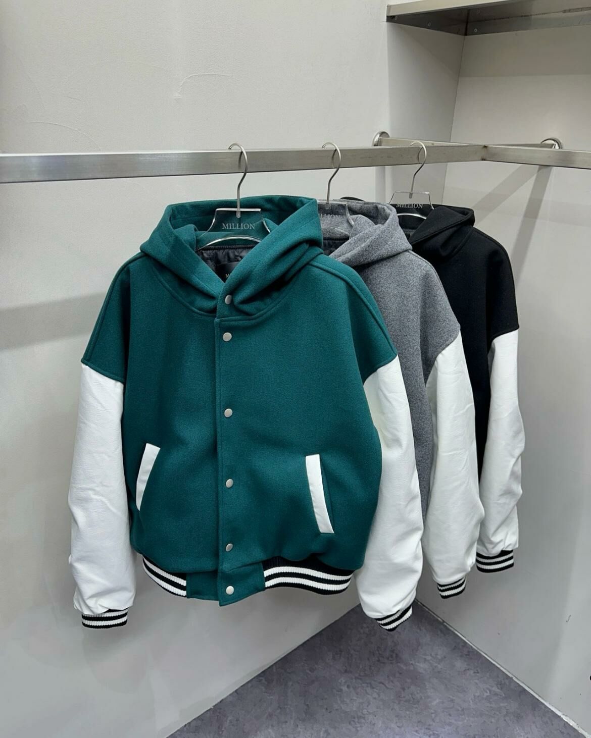 拼皮袖連帽棒球褸(薄夾棉) Million-008JK