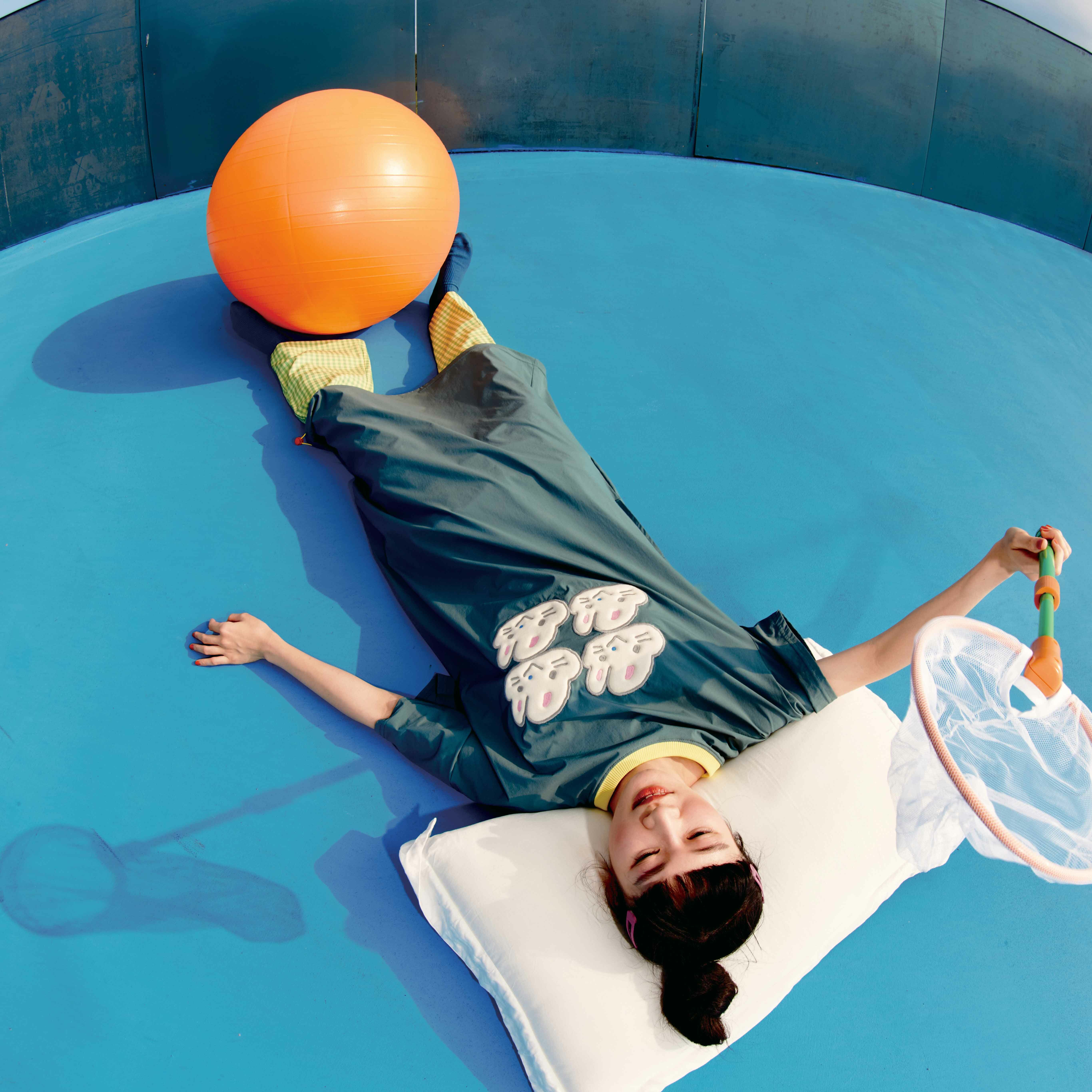 小兔四次方長版tee