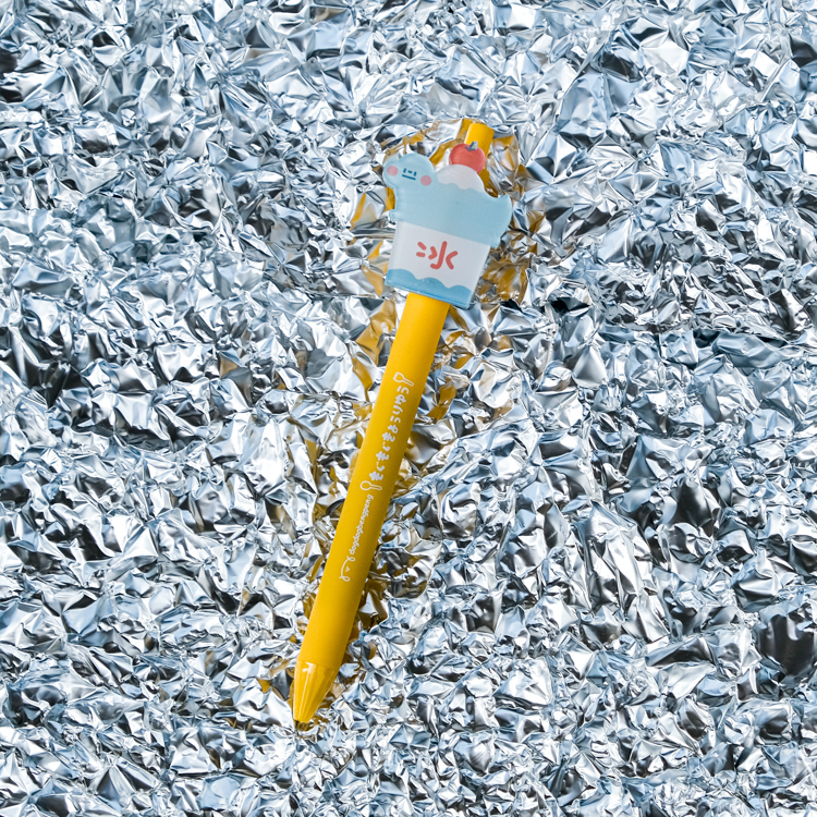 狗狗的小跳步，繪蹦砰｜0.5壓克力筆｜藍雷龍刨冰