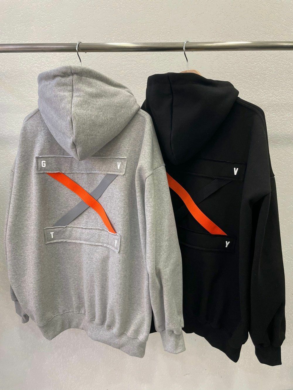 淨色英文字圖案連帽衛衣 10.GVTY-0067T