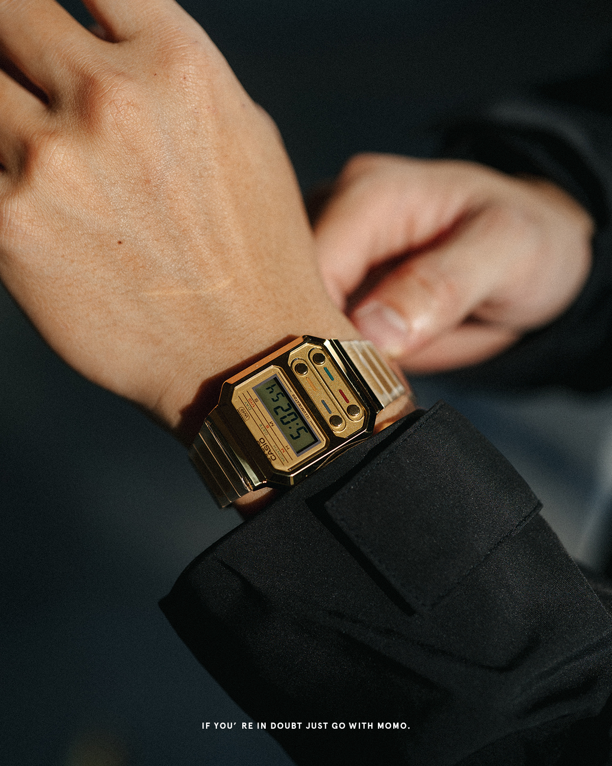 CASIO 經典復古多功能電子金屬手錶 四款