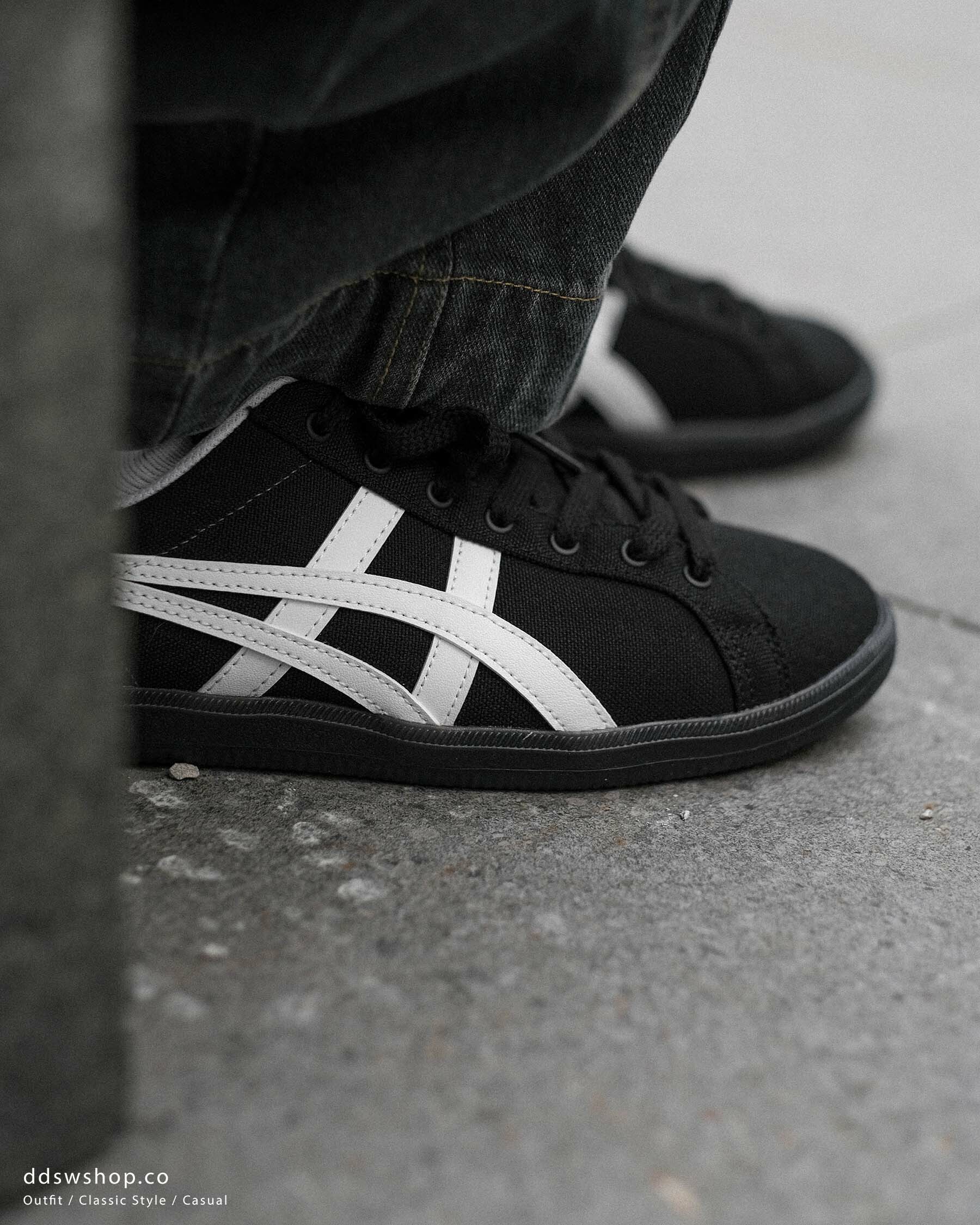 Onitsuka Tiger 鬼冢虎 DD trainer 灰白生膠底 黑白