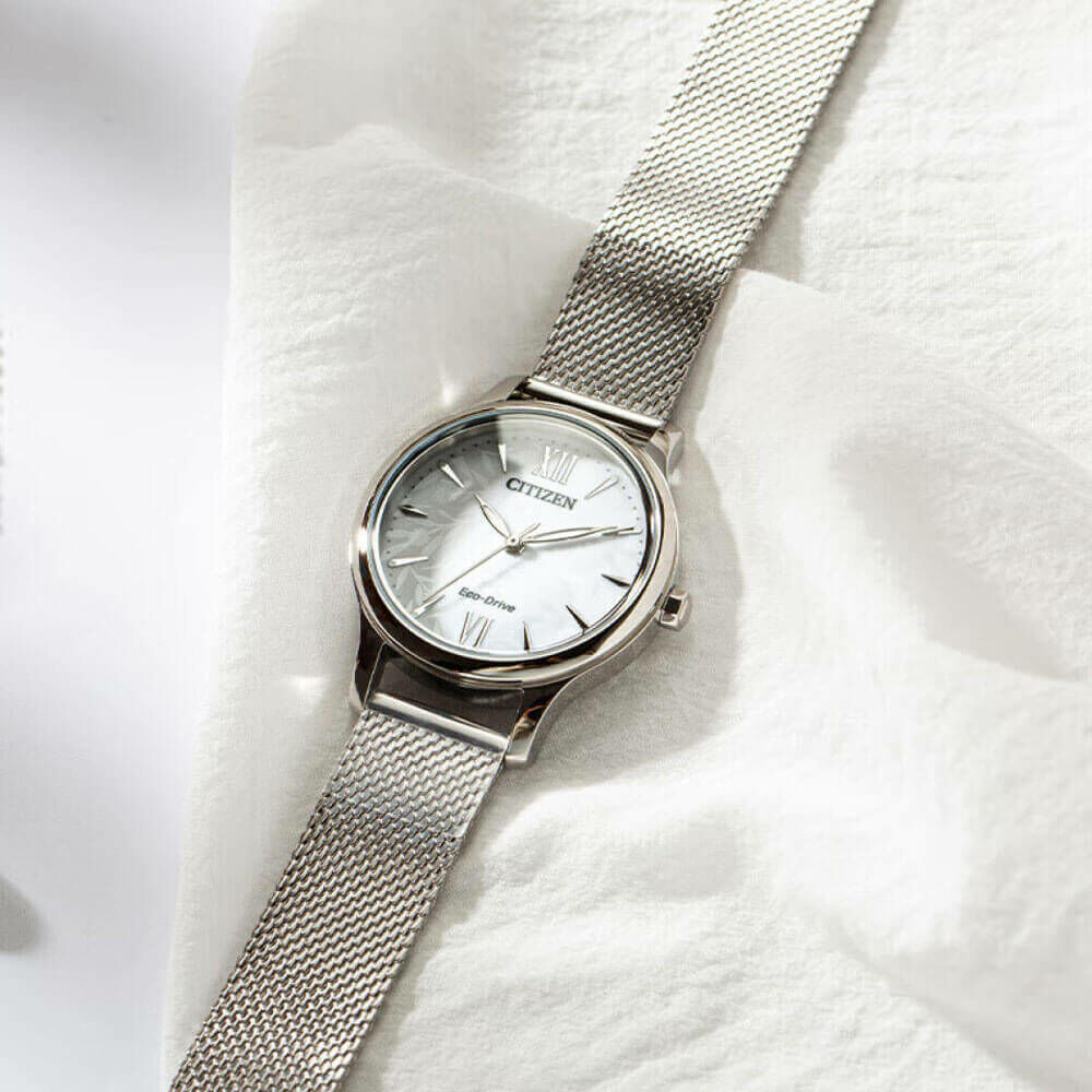 Citizen EM0899-81A 暗花 白面 Eco-Drive 光動能 女裝鋼錶