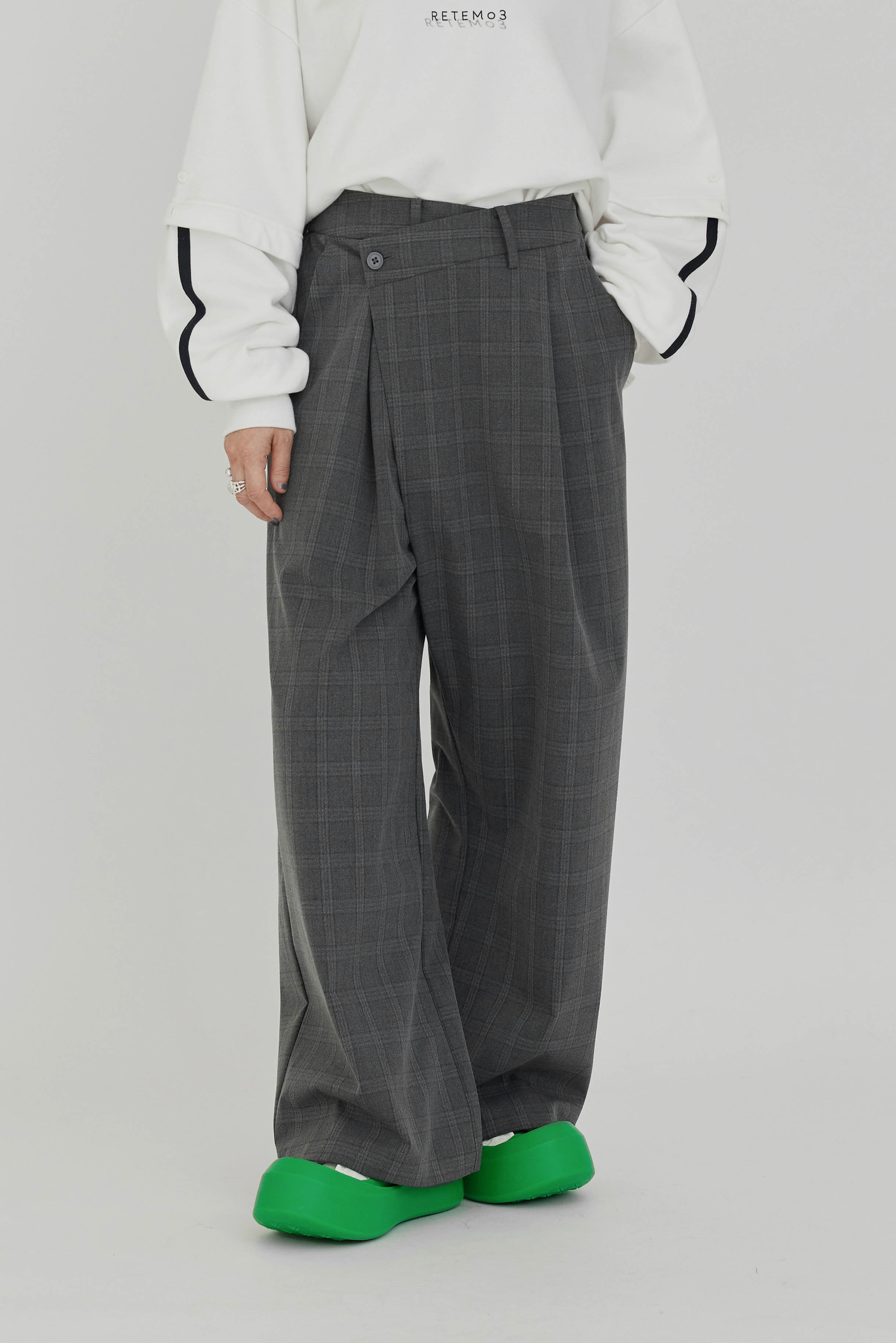Cross-Over Waist Trousers | Plaid Dark Gray