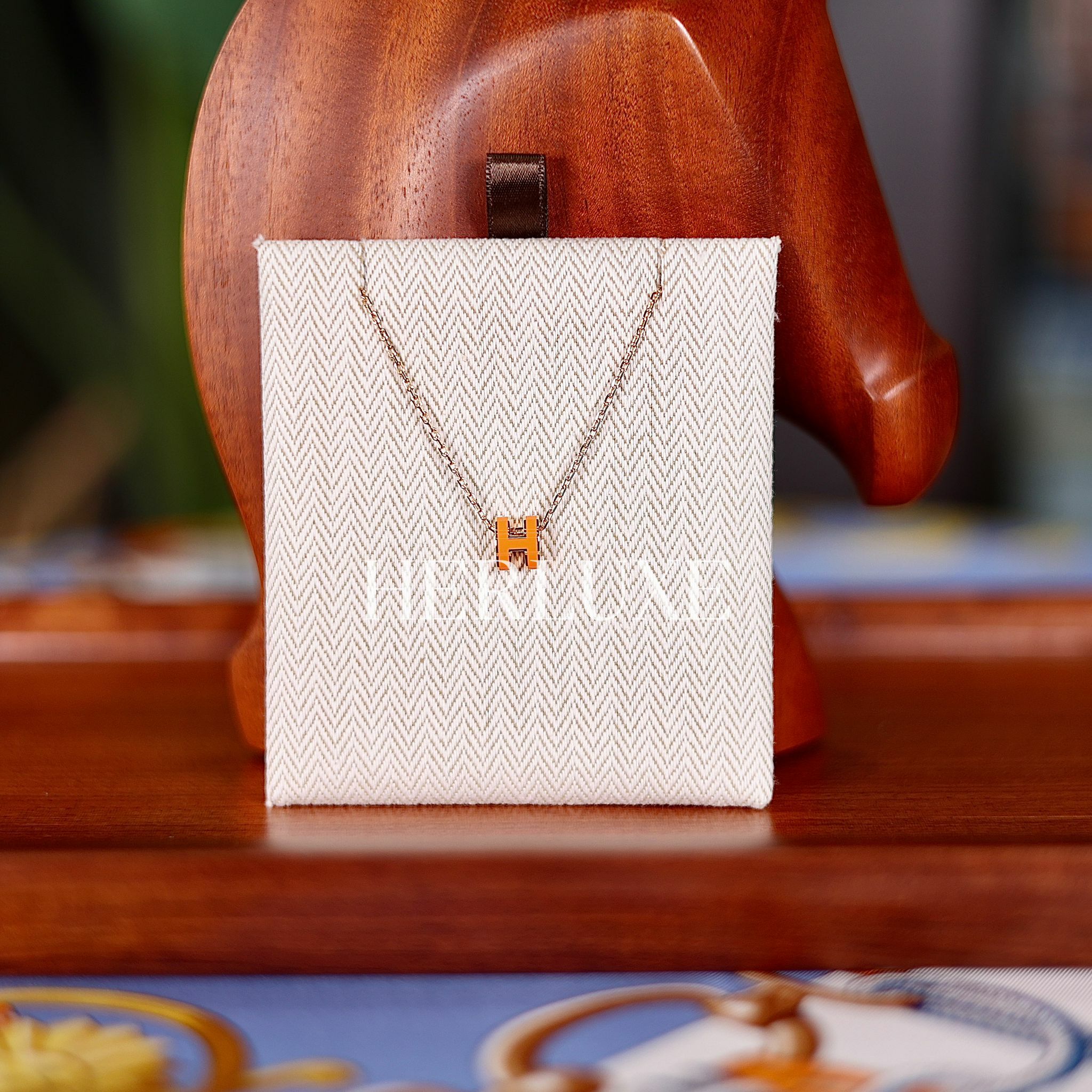 Mini pop H necklace orange soie CD