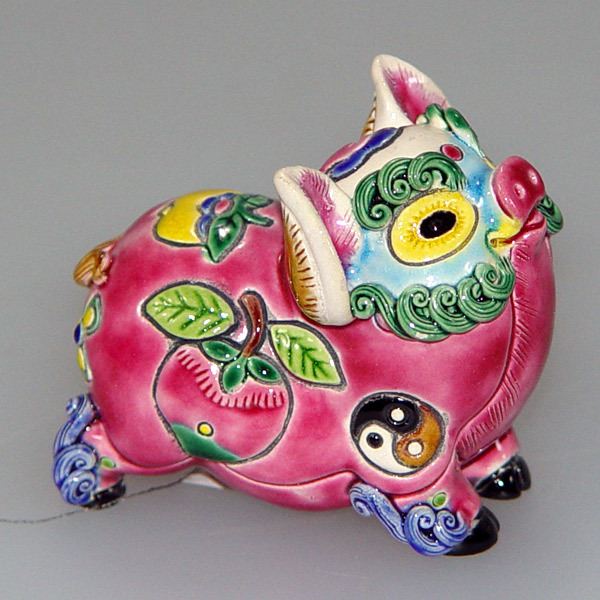 鹿港窯禮品館│交趾陶-天喜豬│紅豬