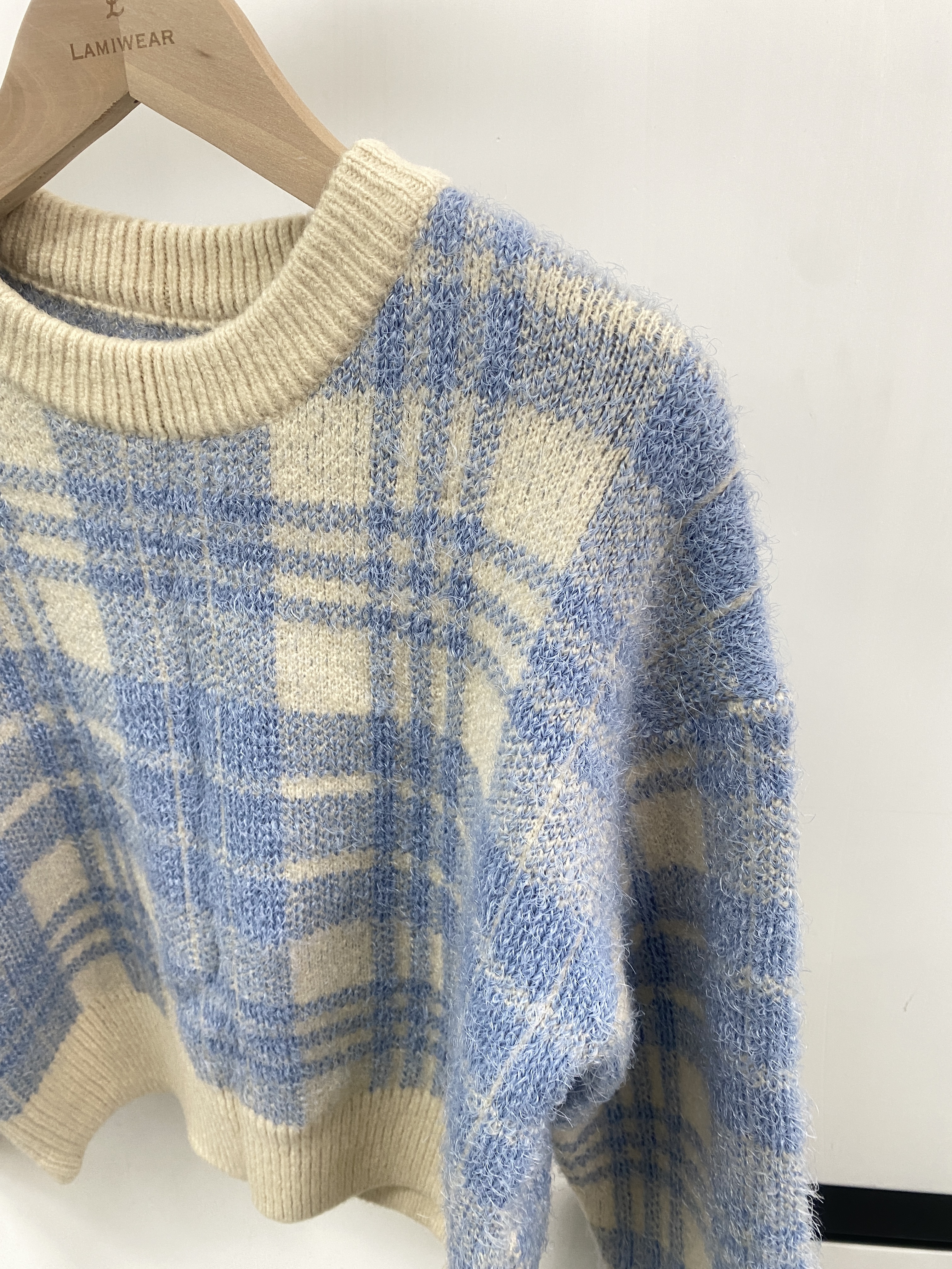 現貨 軟綿線格仔織紋冷衫