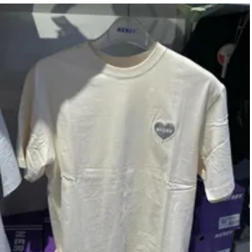 [S] NERDY HEART WAPPEN SHORT SLEEVE T-SHIRT,CREAM, PNES23KG140204 (SN381)