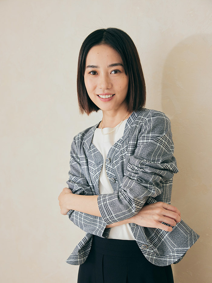 第三幕桃型格紋外套-開頭