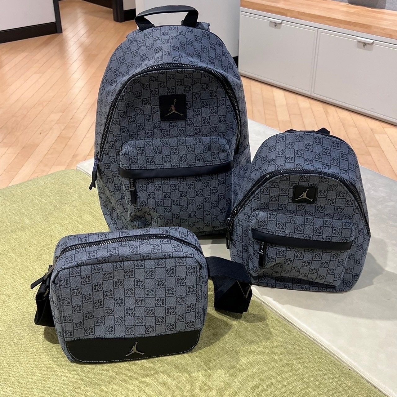 NIKE JORDAN MONOGRAM CROSSBODY 側背包/後背包 兩色