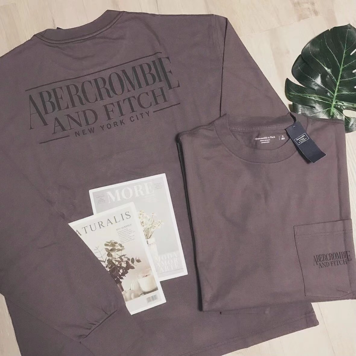 A & F BACK PRINT POCKET LS TEE